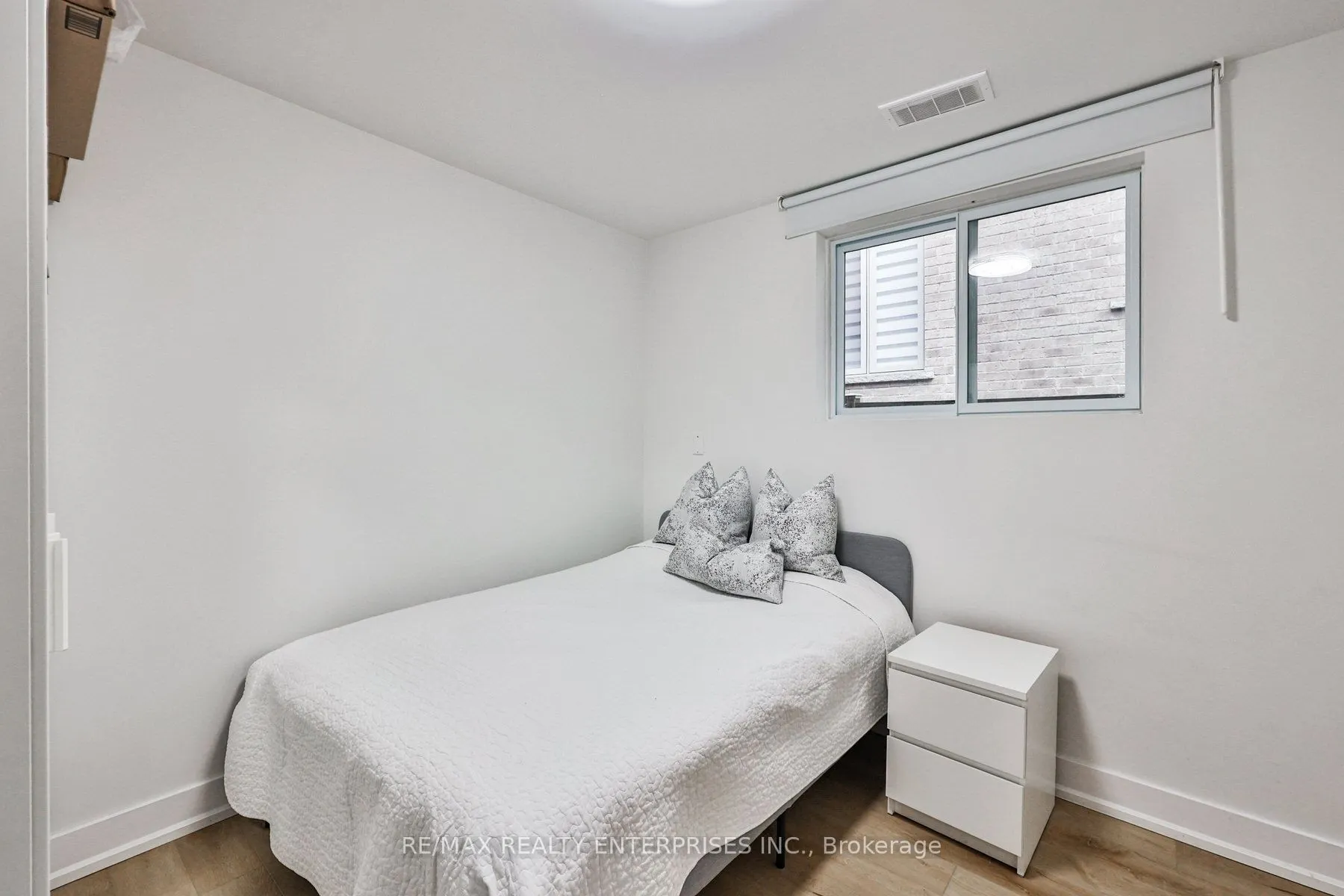 1414 Cawthra Road