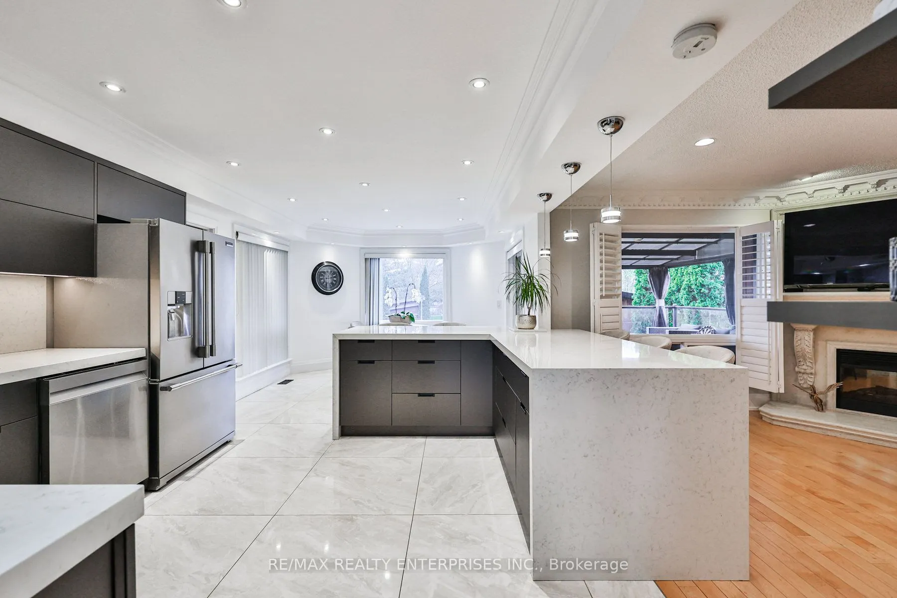1414 Cawthra Road