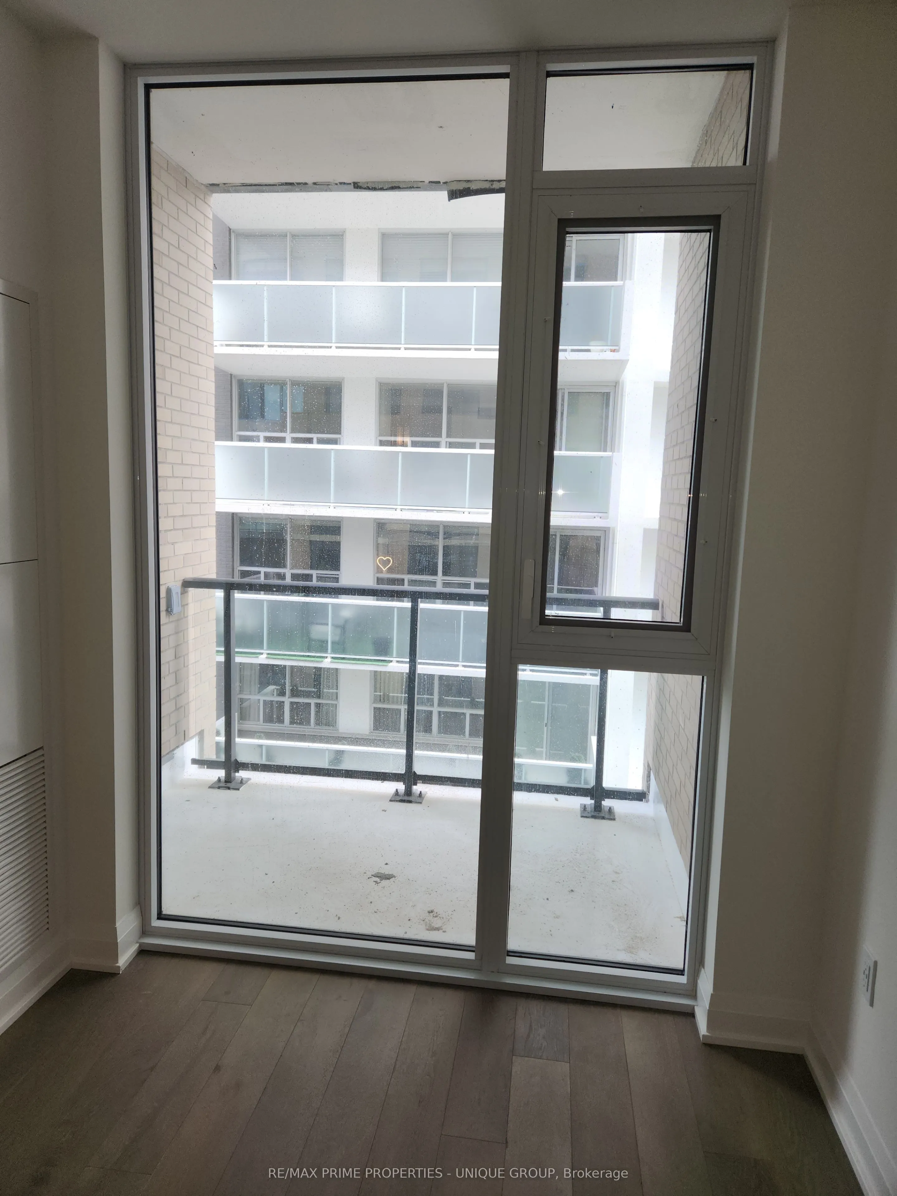 293 The Kingsway #412