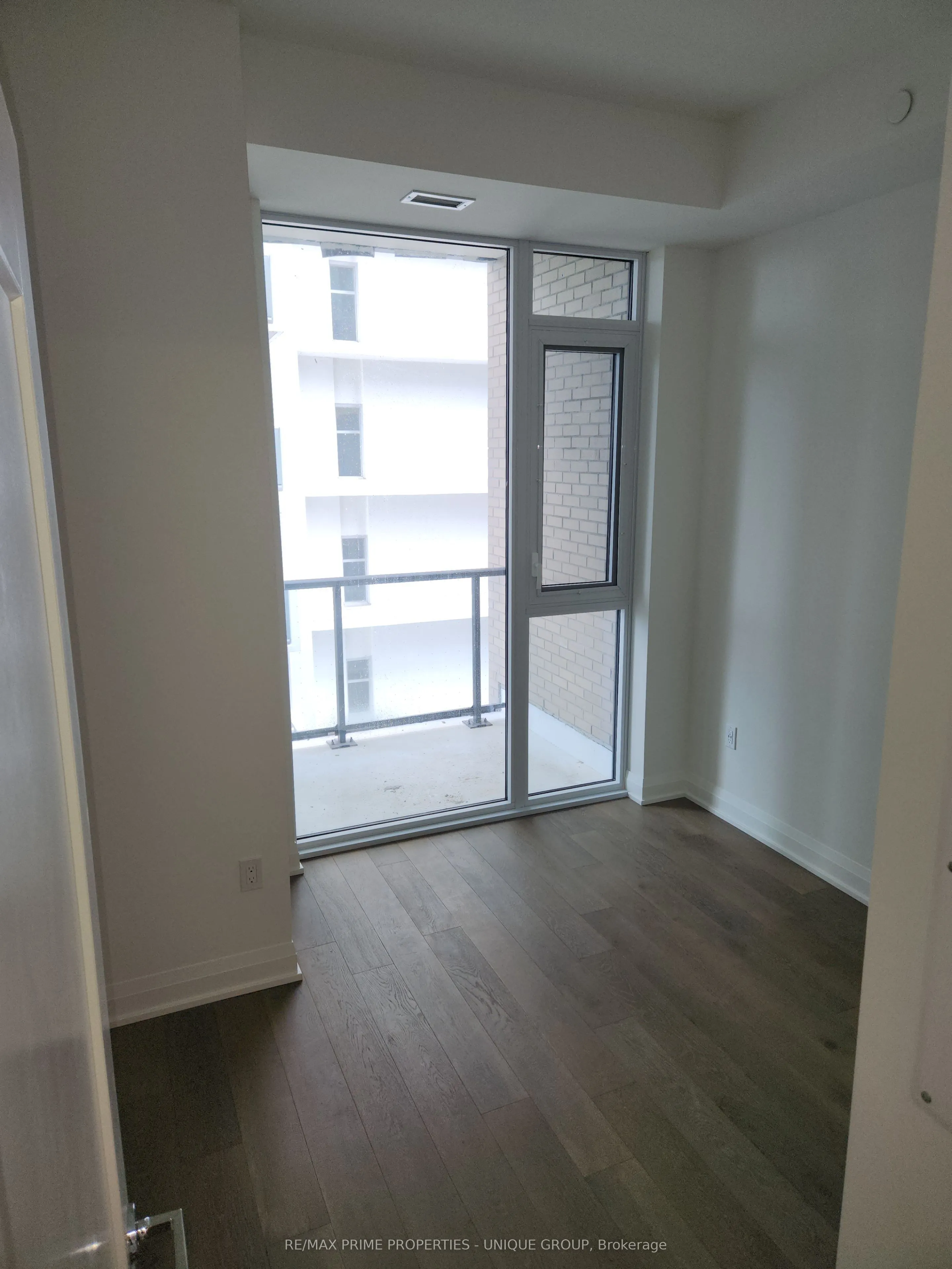 293 The Kingsway #412