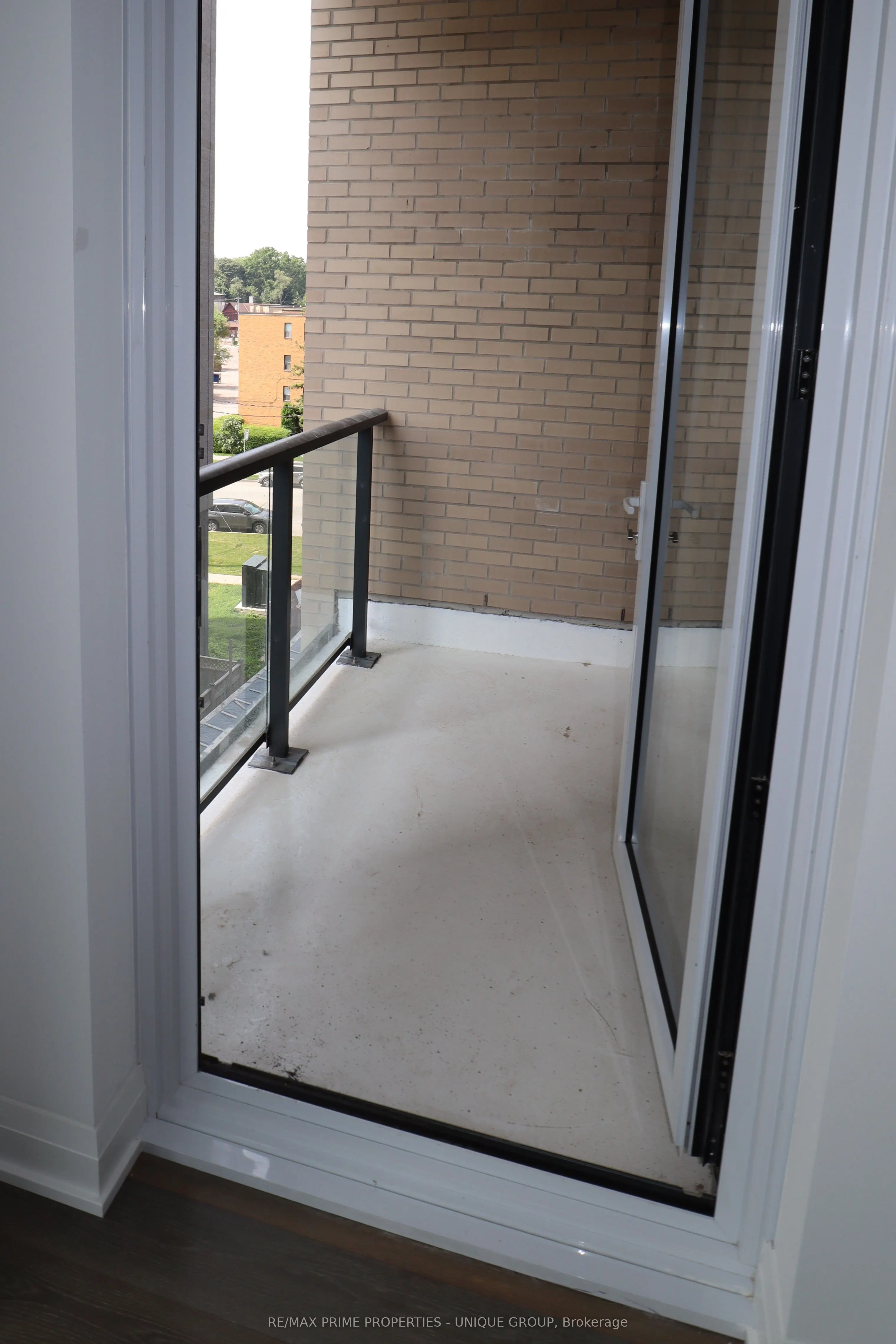 293 The Kingsway #412