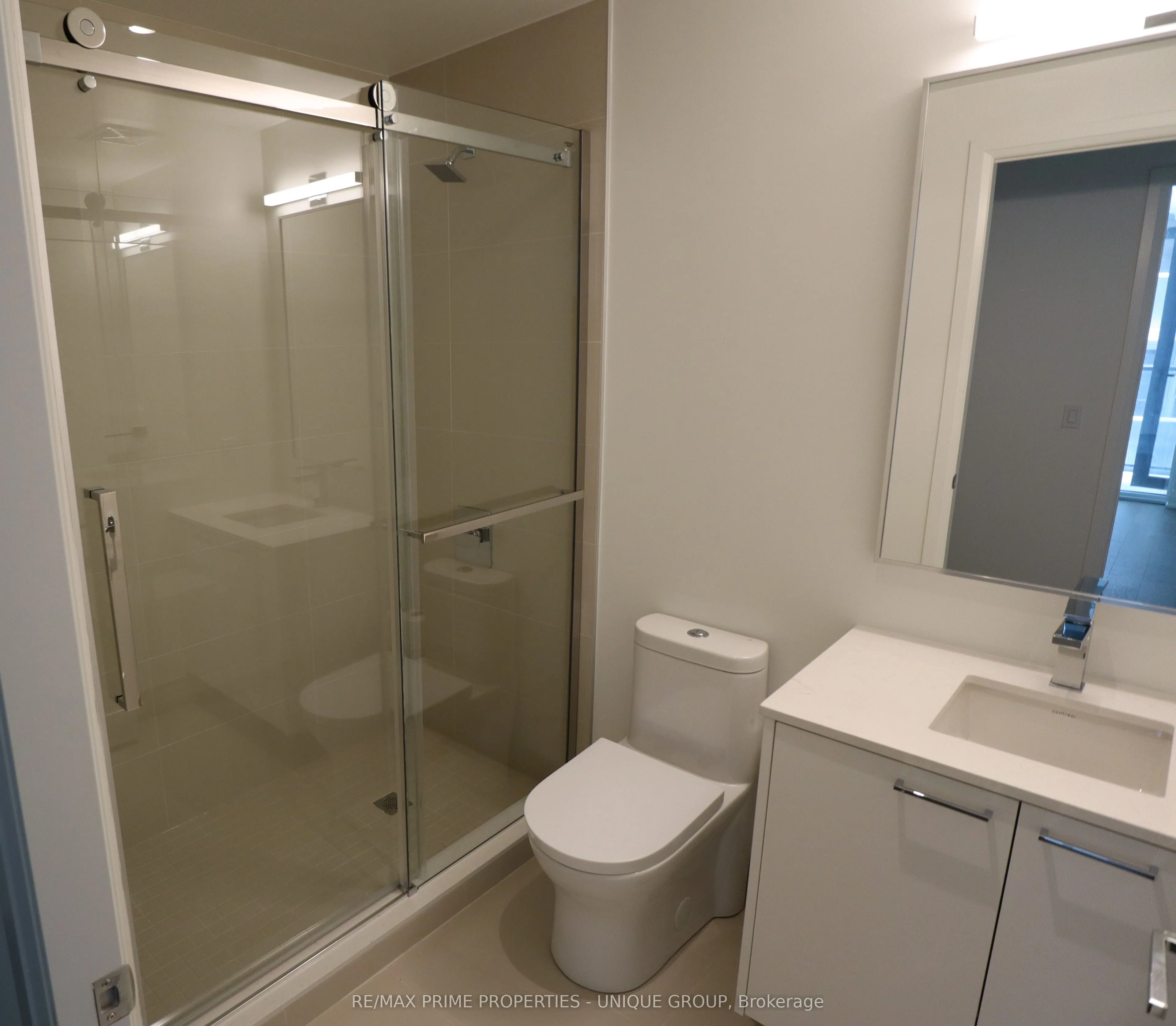 293 The Kingsway #412