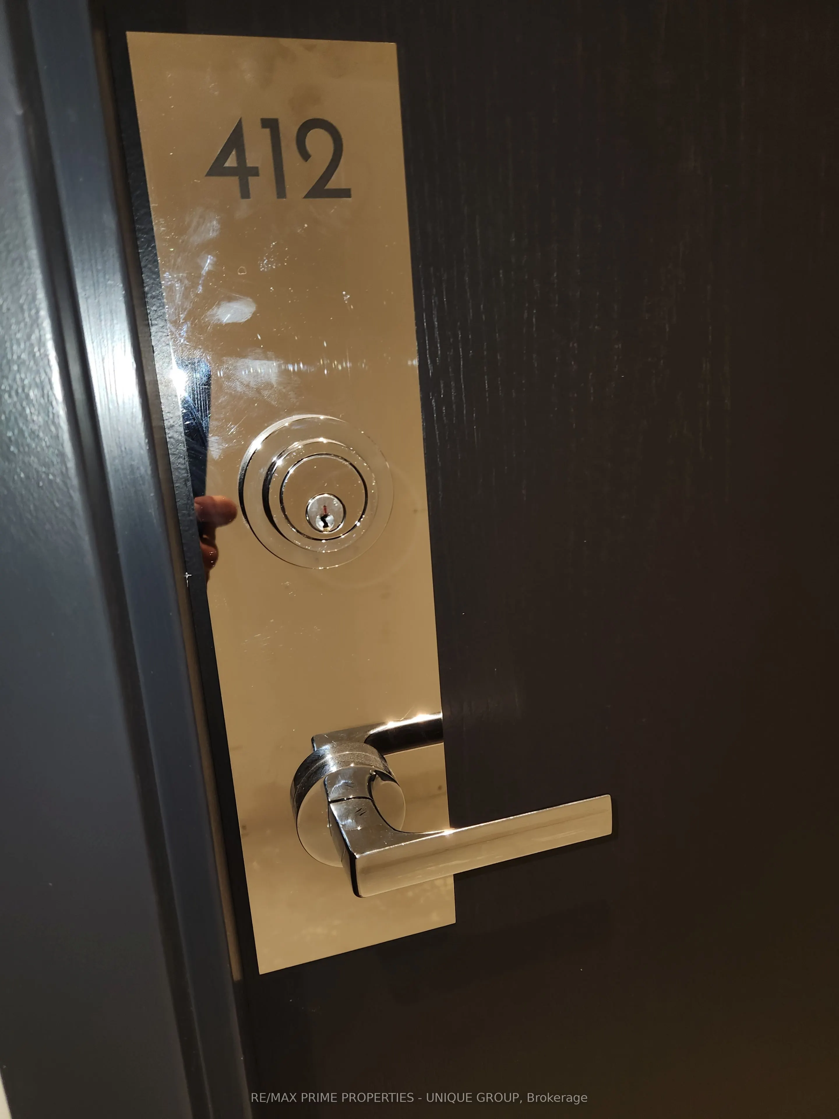 293 The Kingsway #412