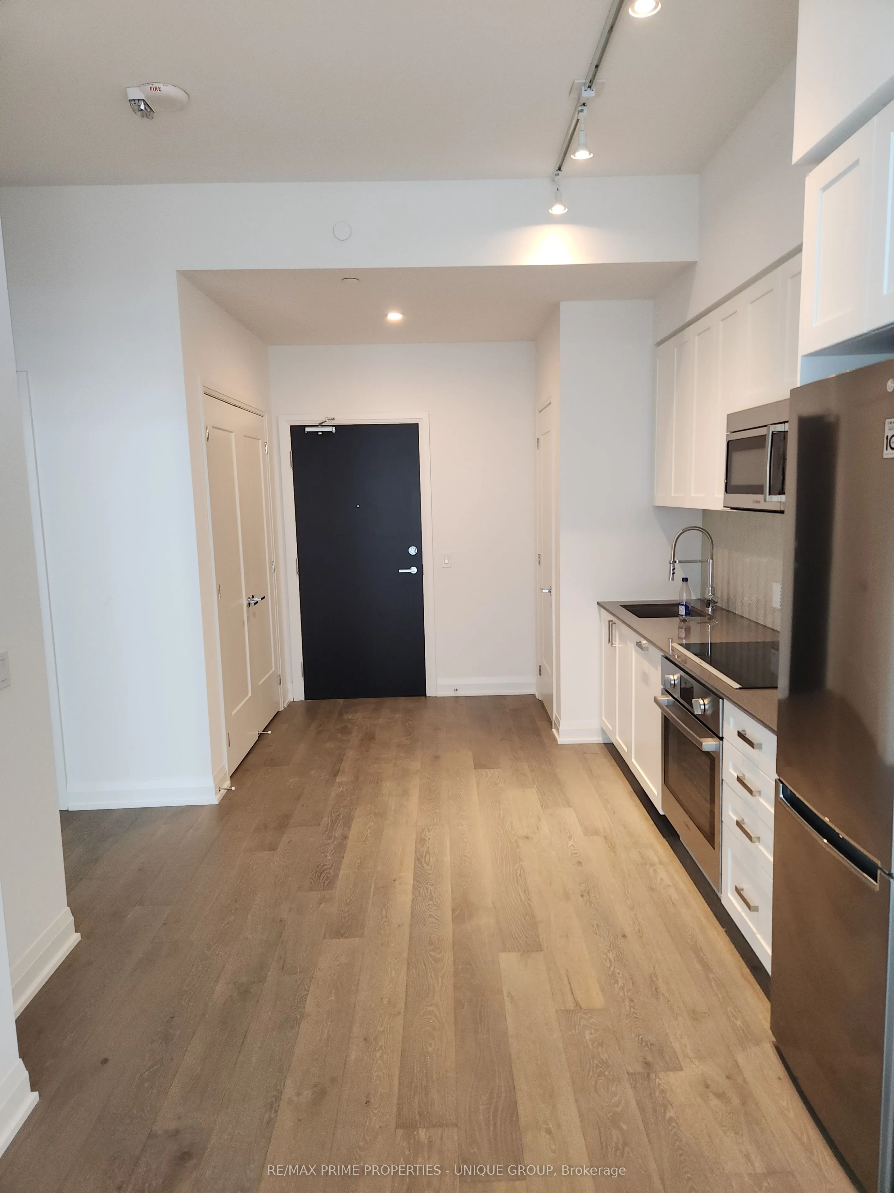 293 The Kingsway #412