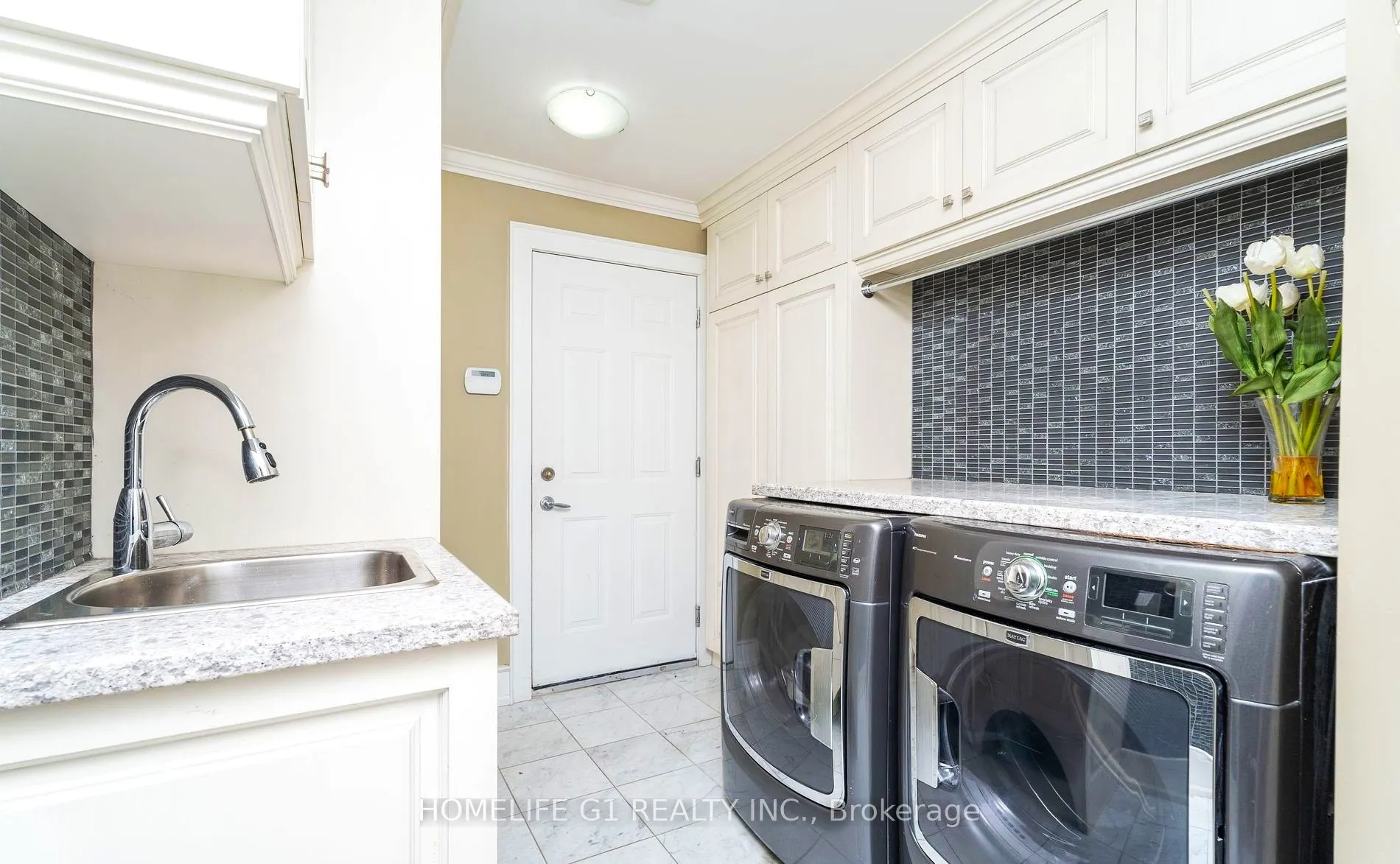 2489 Olinda Court