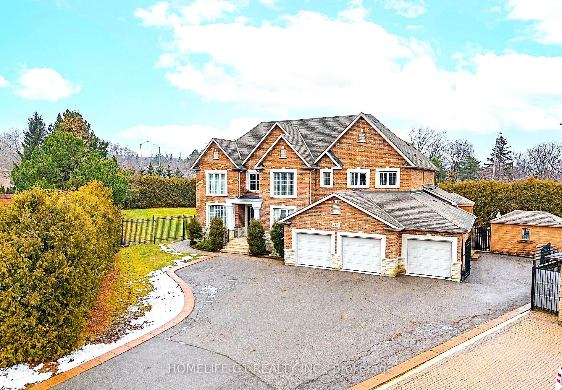 2489 Olinda Court