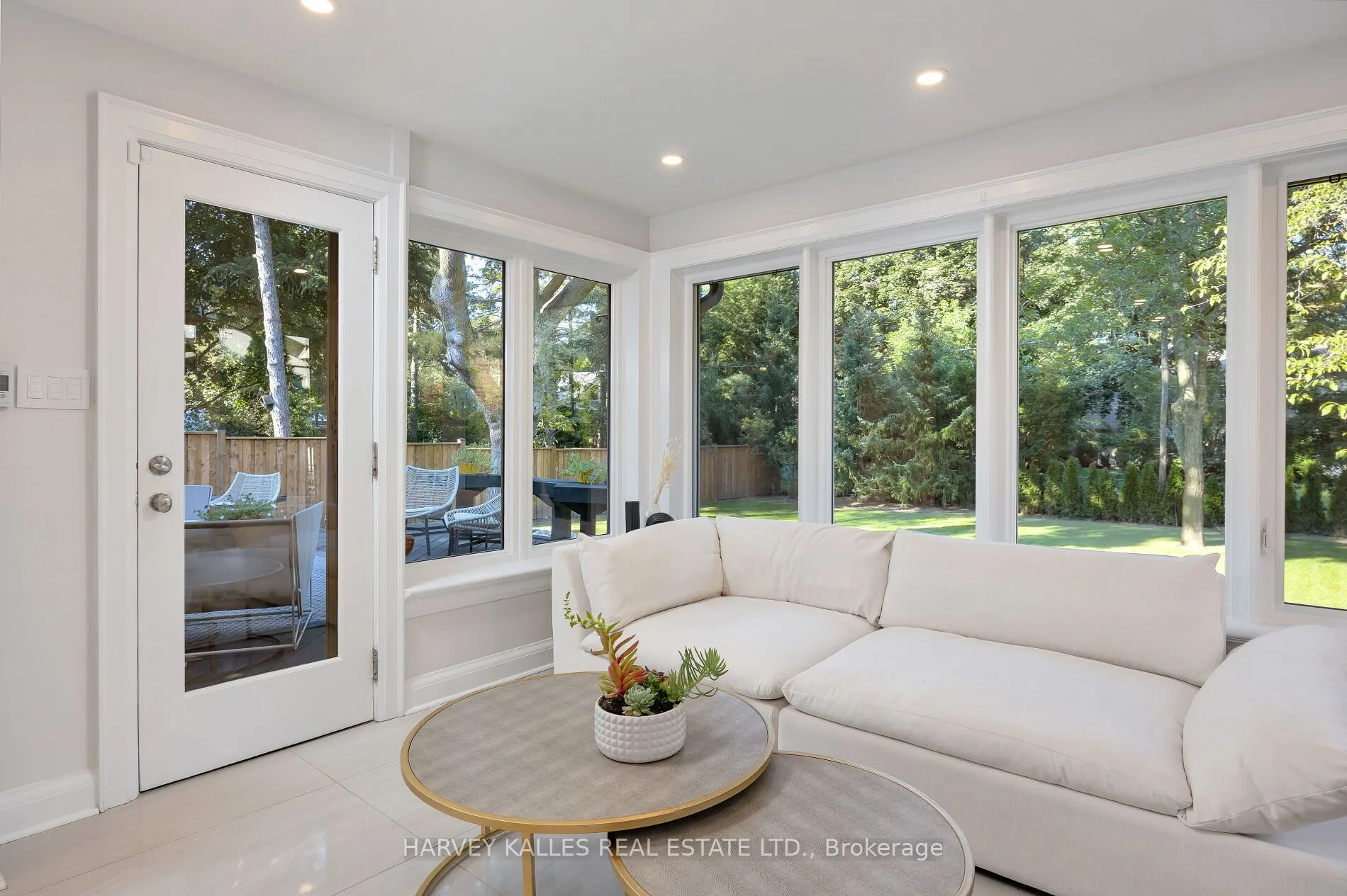 59 Edgevalley Drive