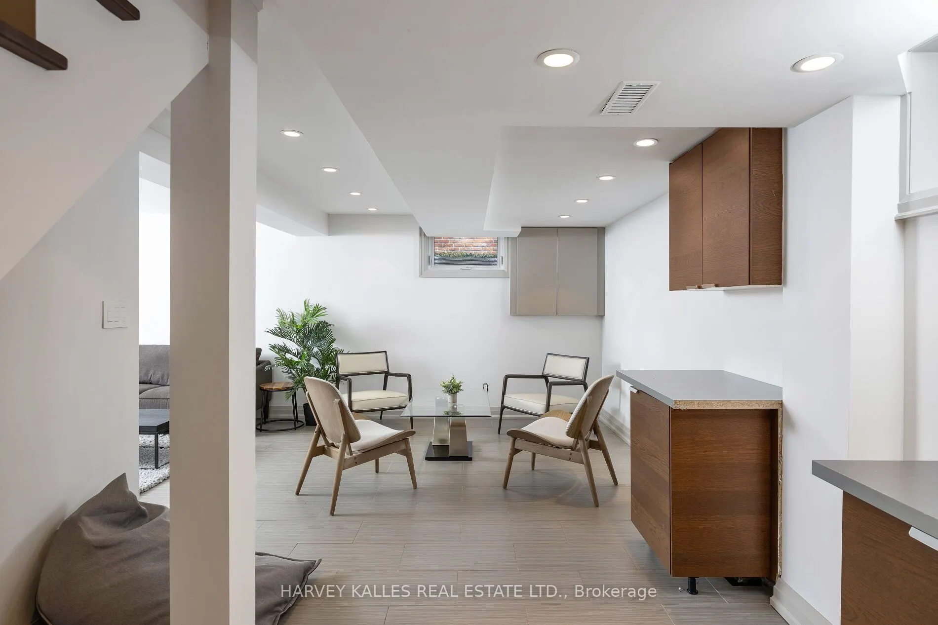 59 Edgevalley Drive