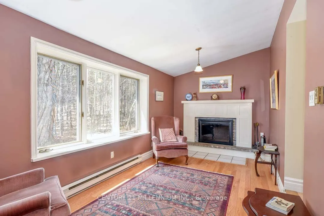 1380 Queen Street W