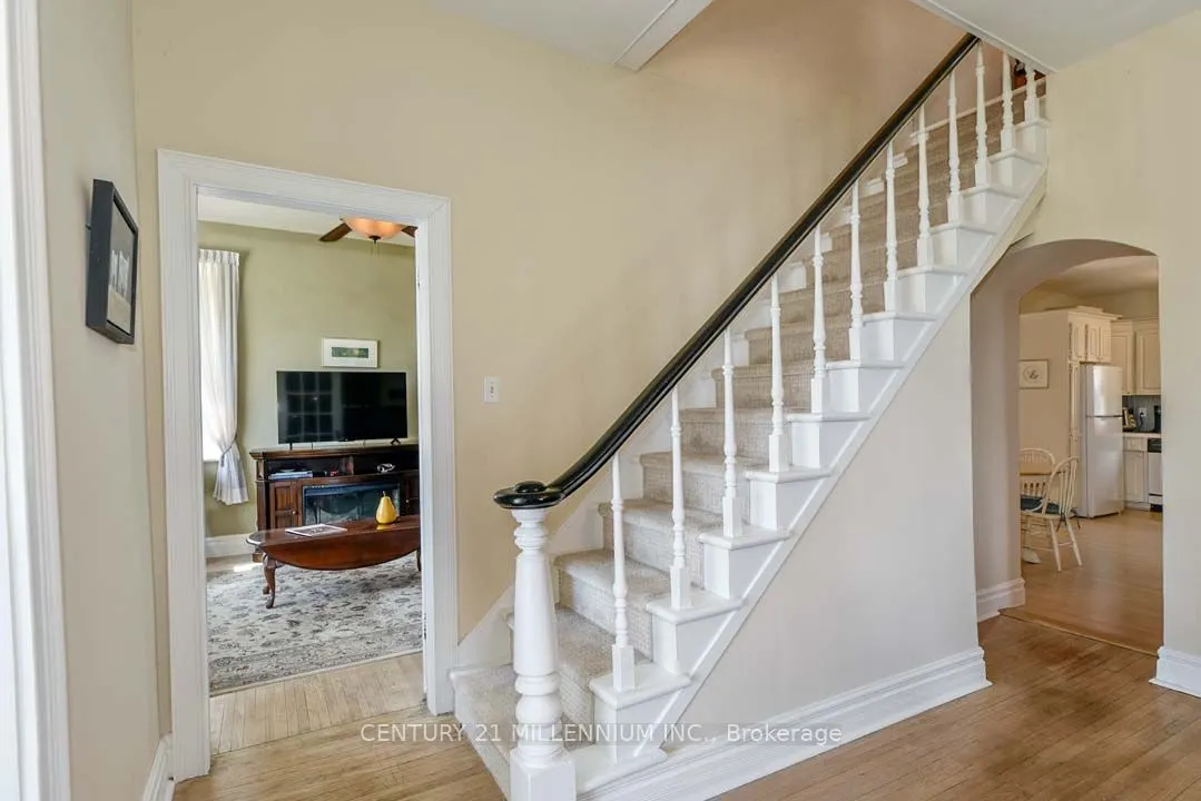 1380 Queen Street W