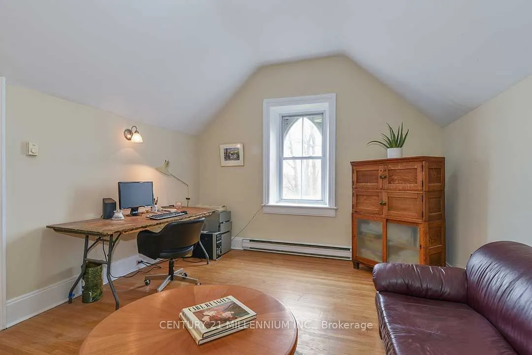 1380 Queen Street W
