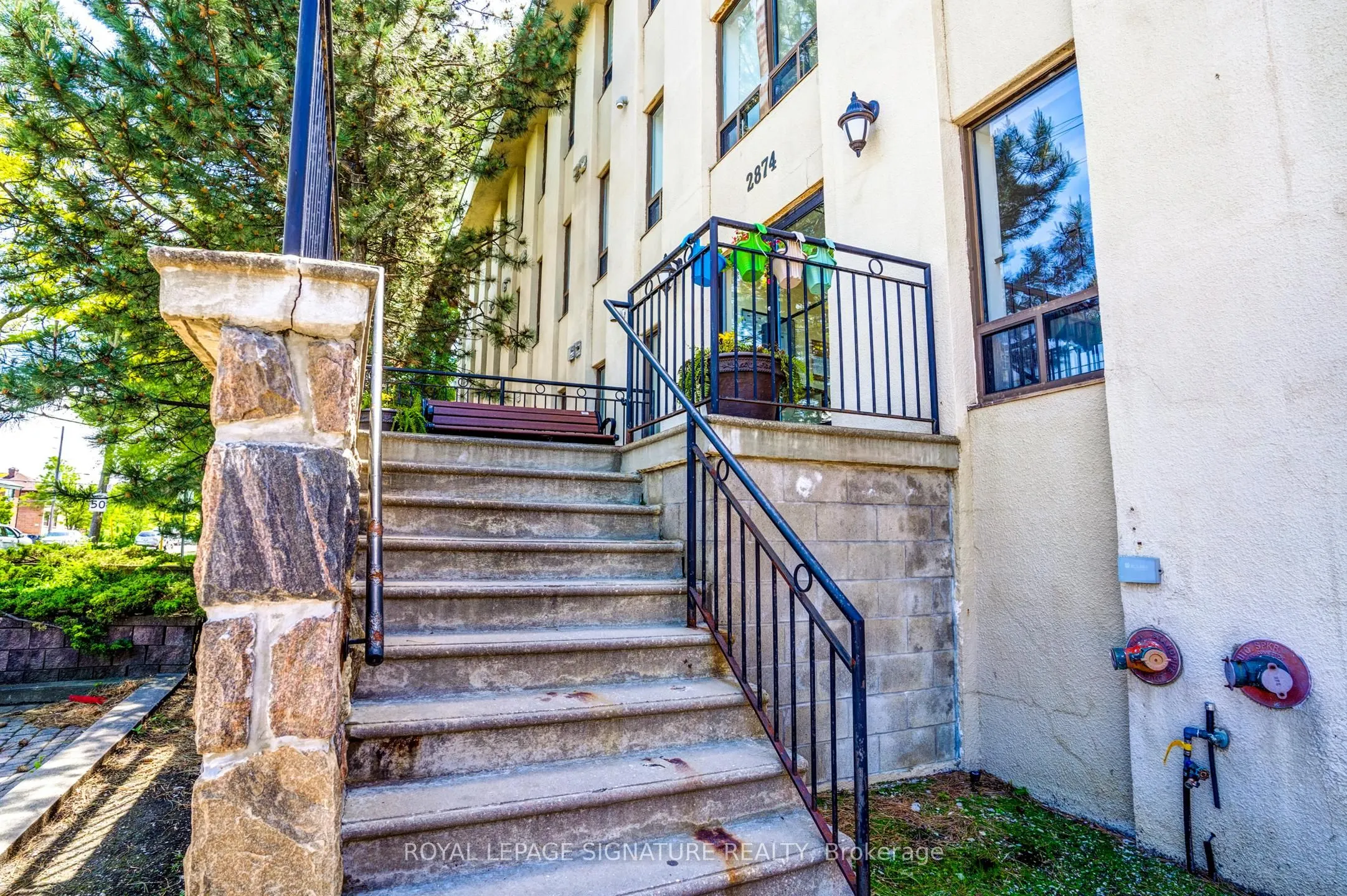 2874 Keele Street, #304