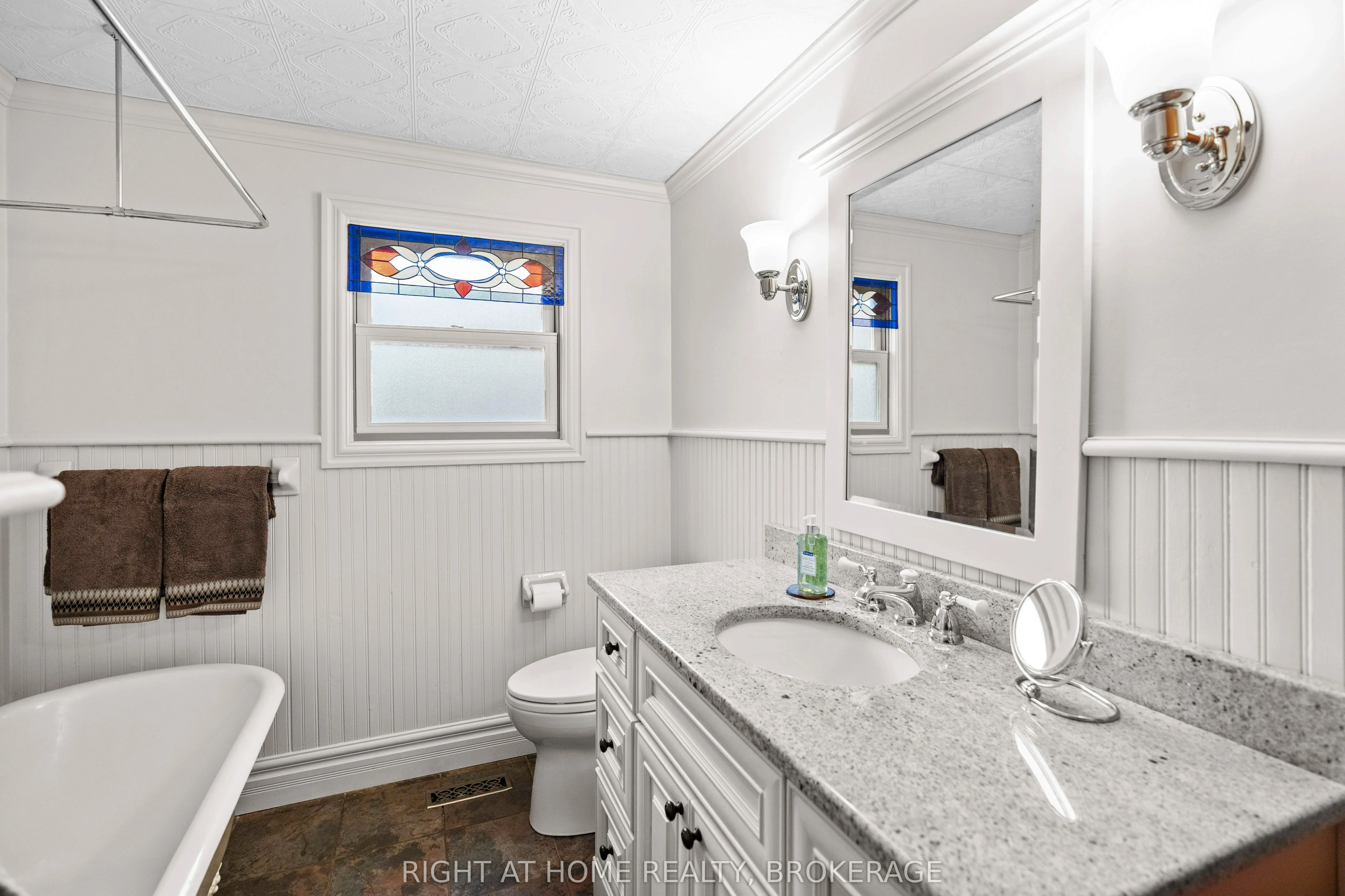 508 Kenmarr Crescent