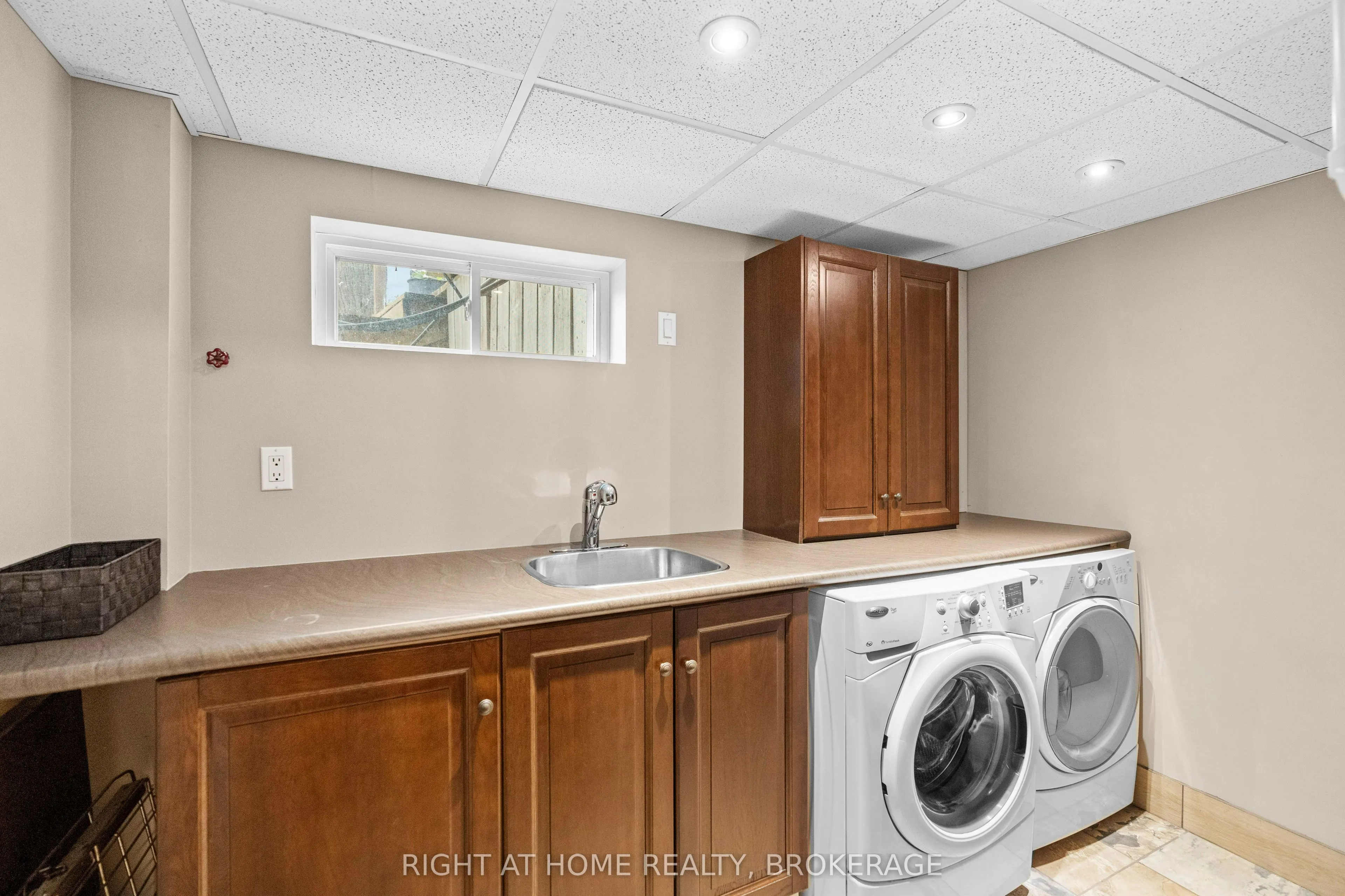 508 Kenmarr Crescent