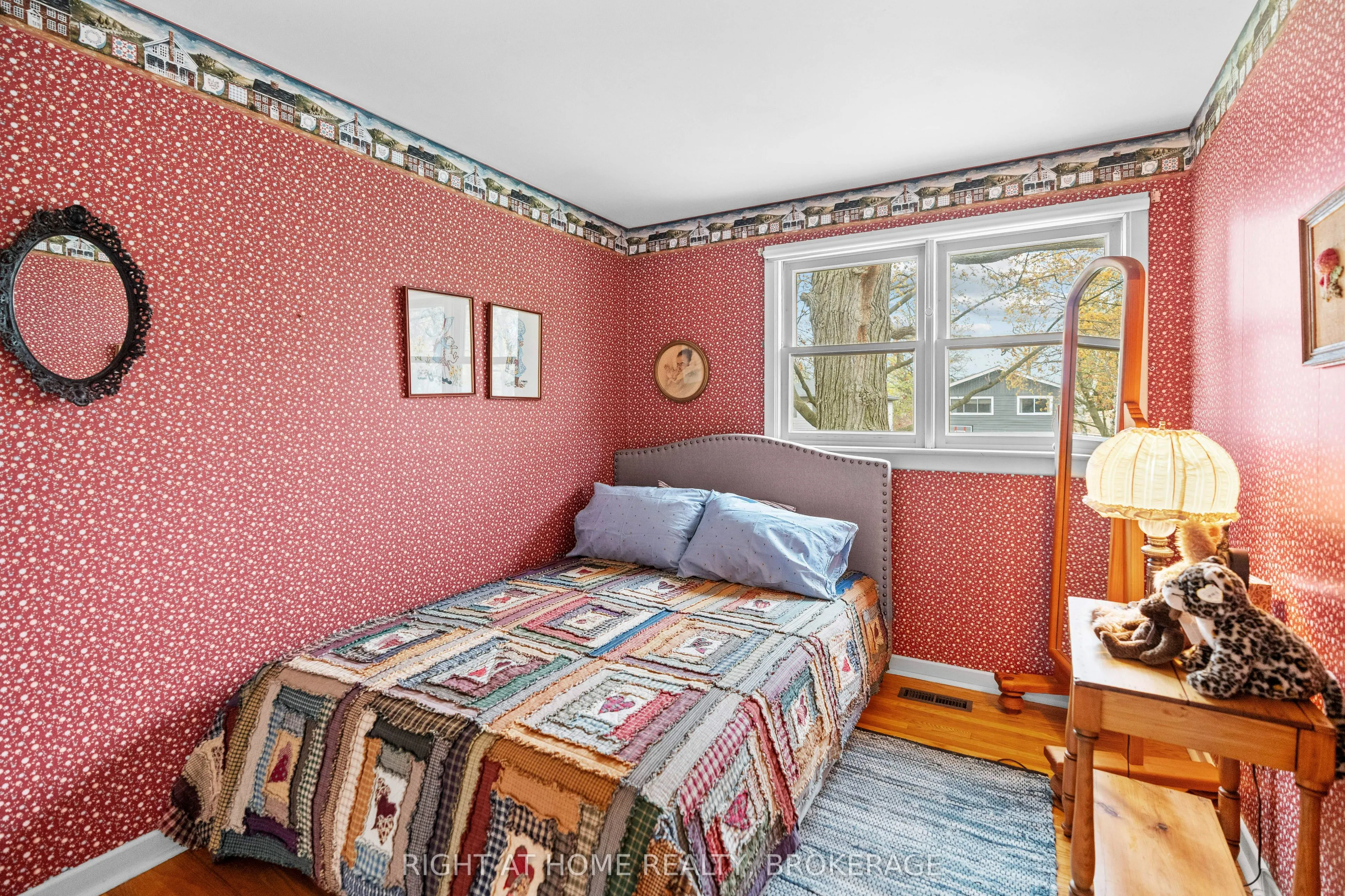 508 Kenmarr Crescent