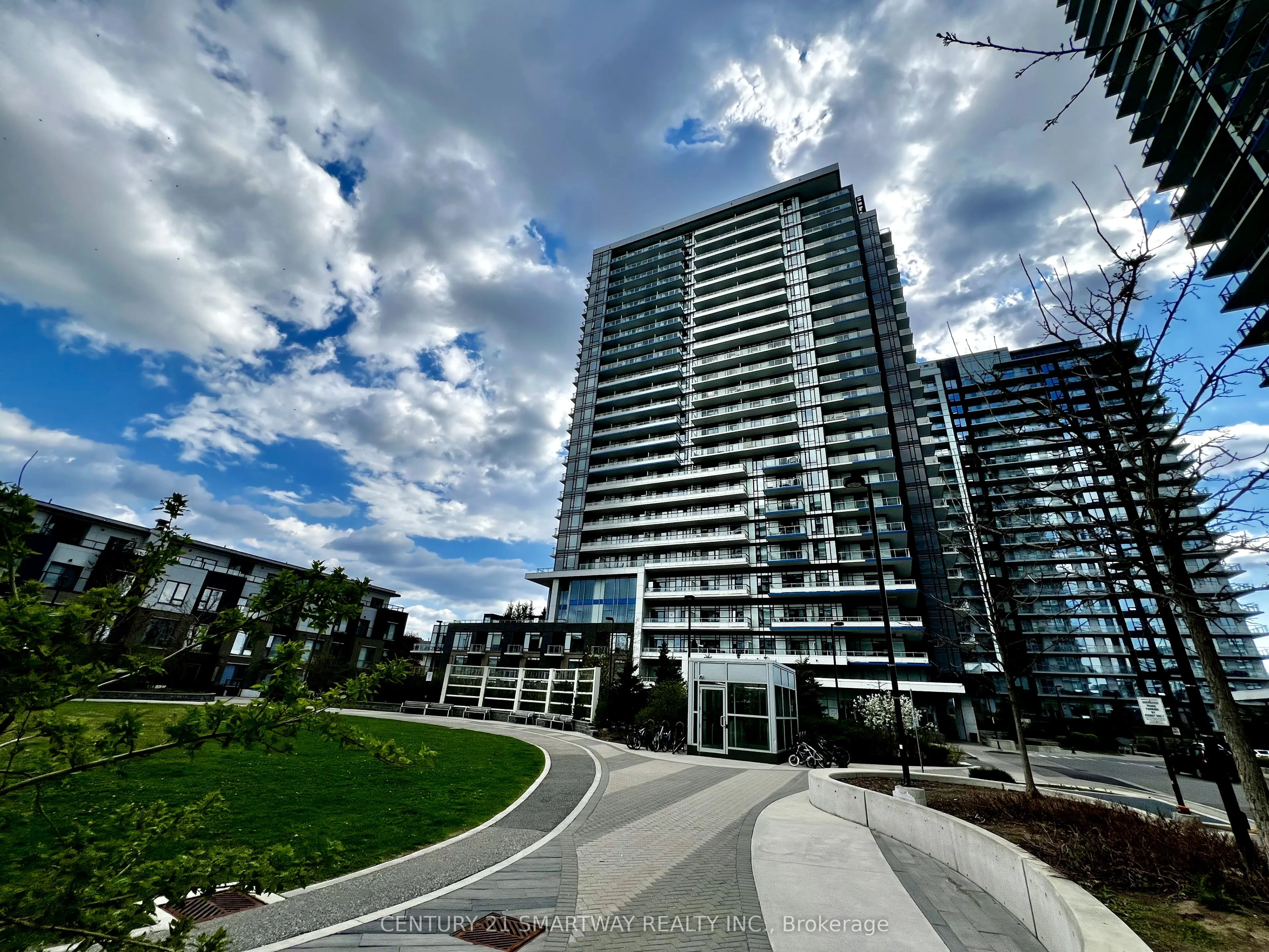 2560 Eglinton Avenue W, #1408