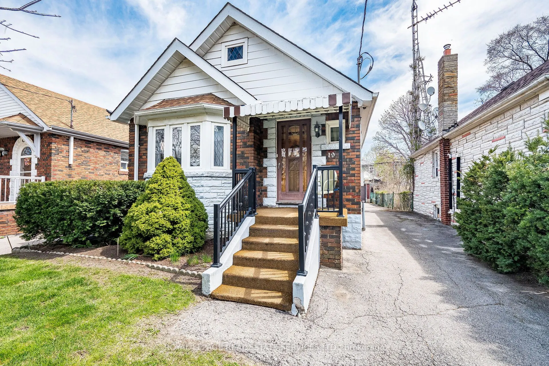 19 Tenth Street