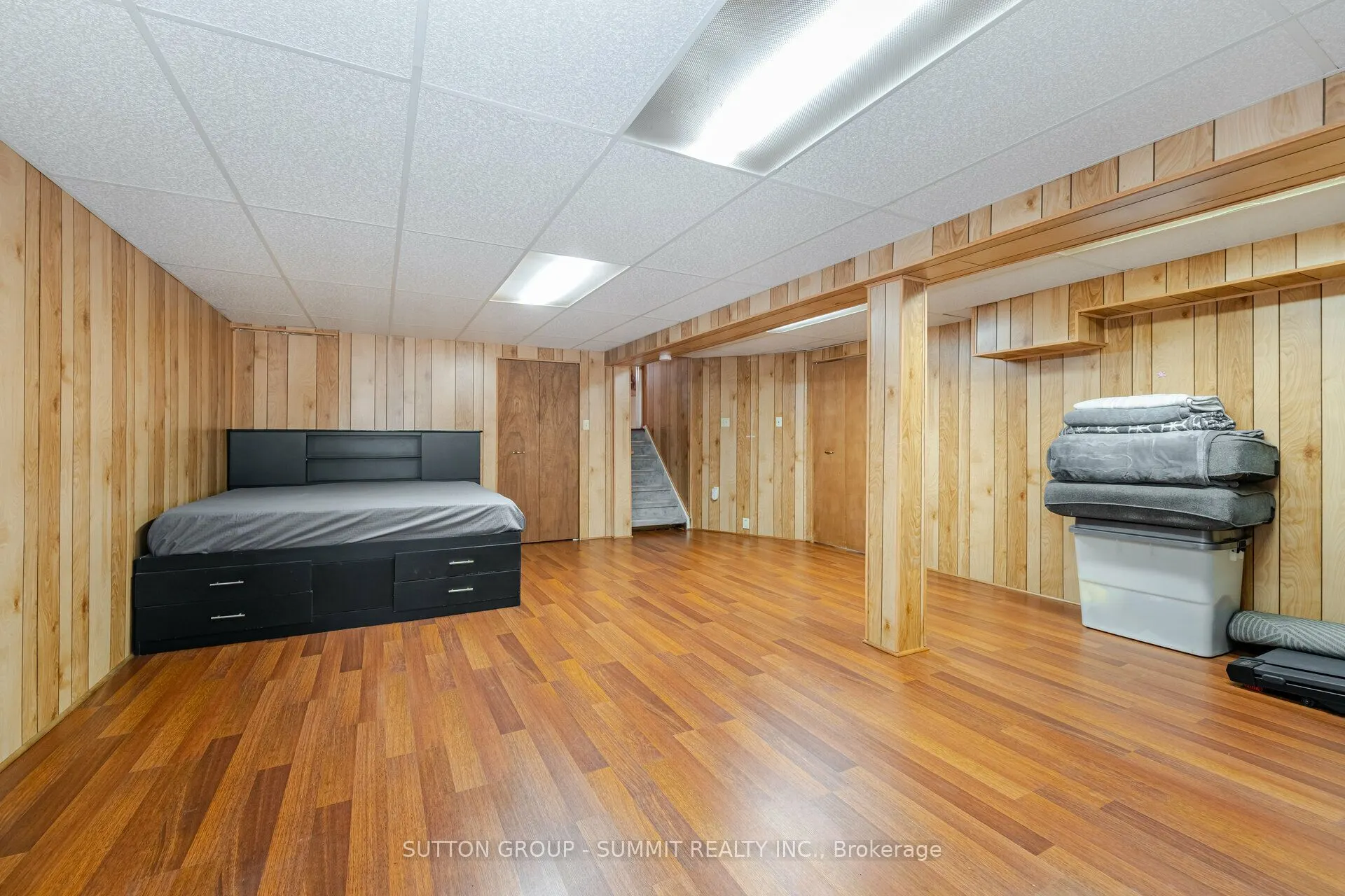 4238 Treetop Crescent