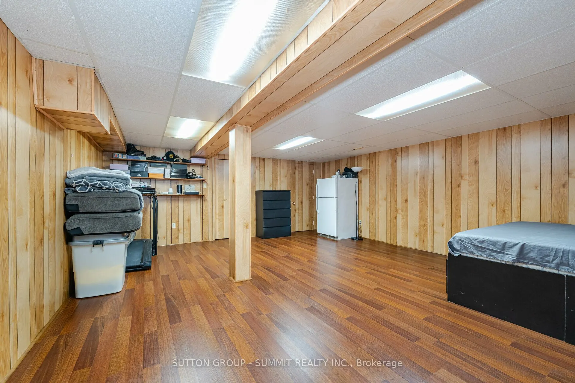 4238 Treetop Crescent