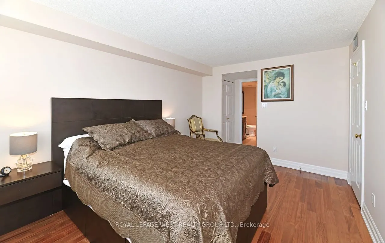 1360 Rathburn Road E, #Ph04