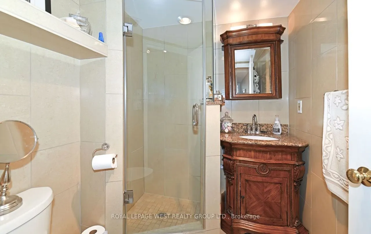 1360 Rathburn Road E, #Ph04