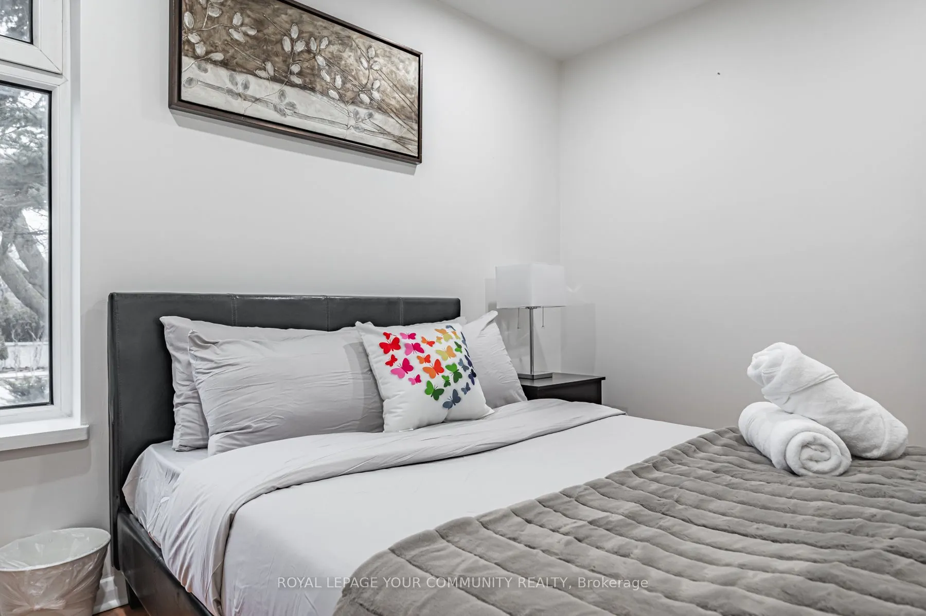 20 Littlewood Crescent, #Main