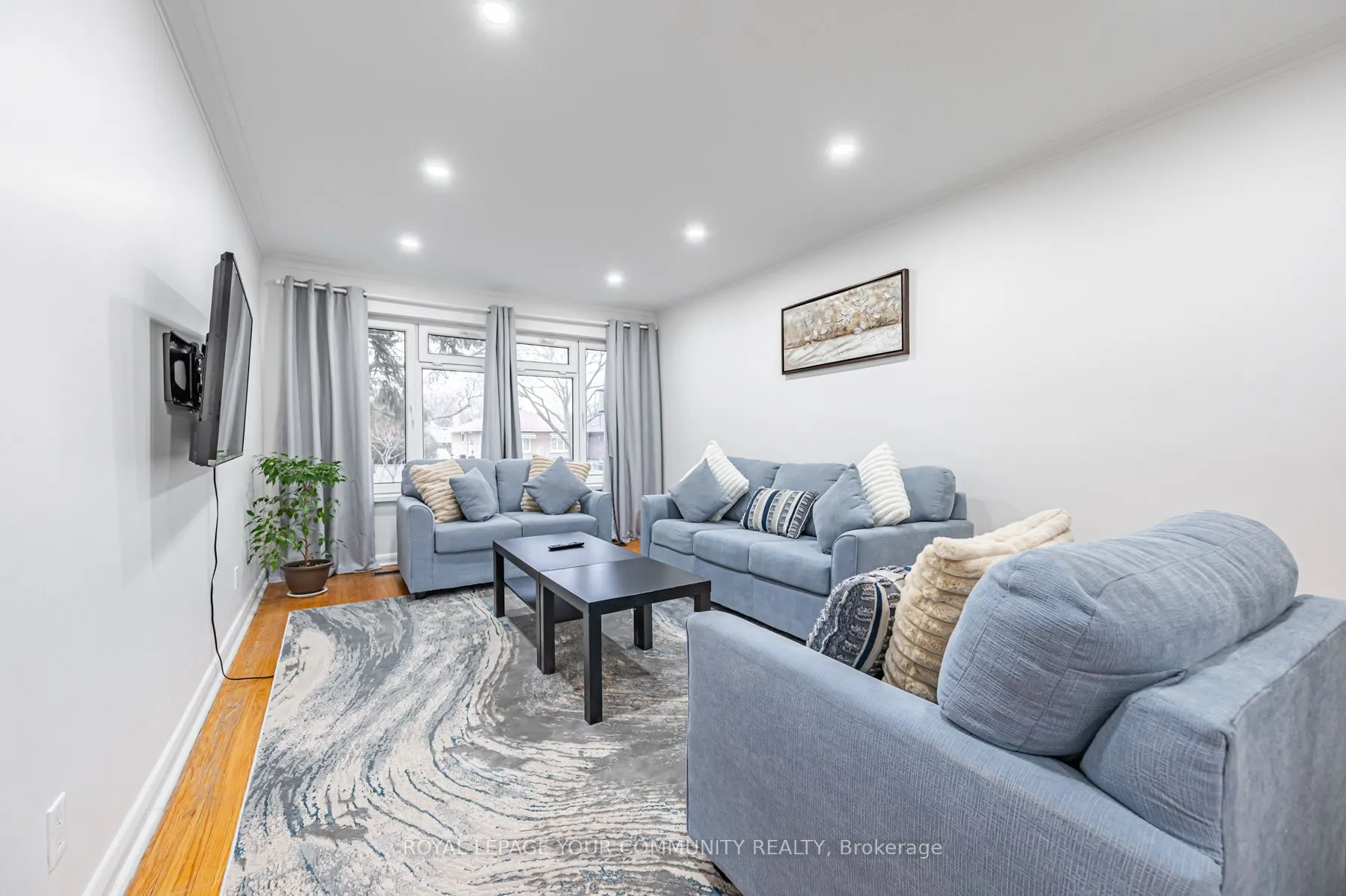 20 Littlewood Crescent, #Main
