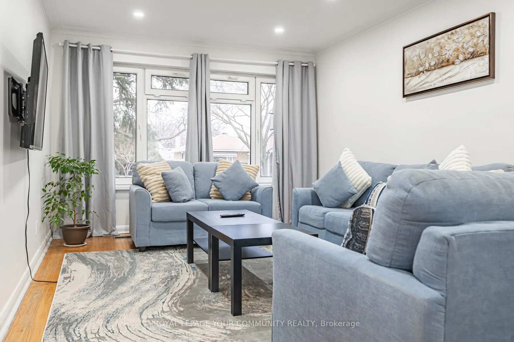 20 Littlewood Crescent, #Main