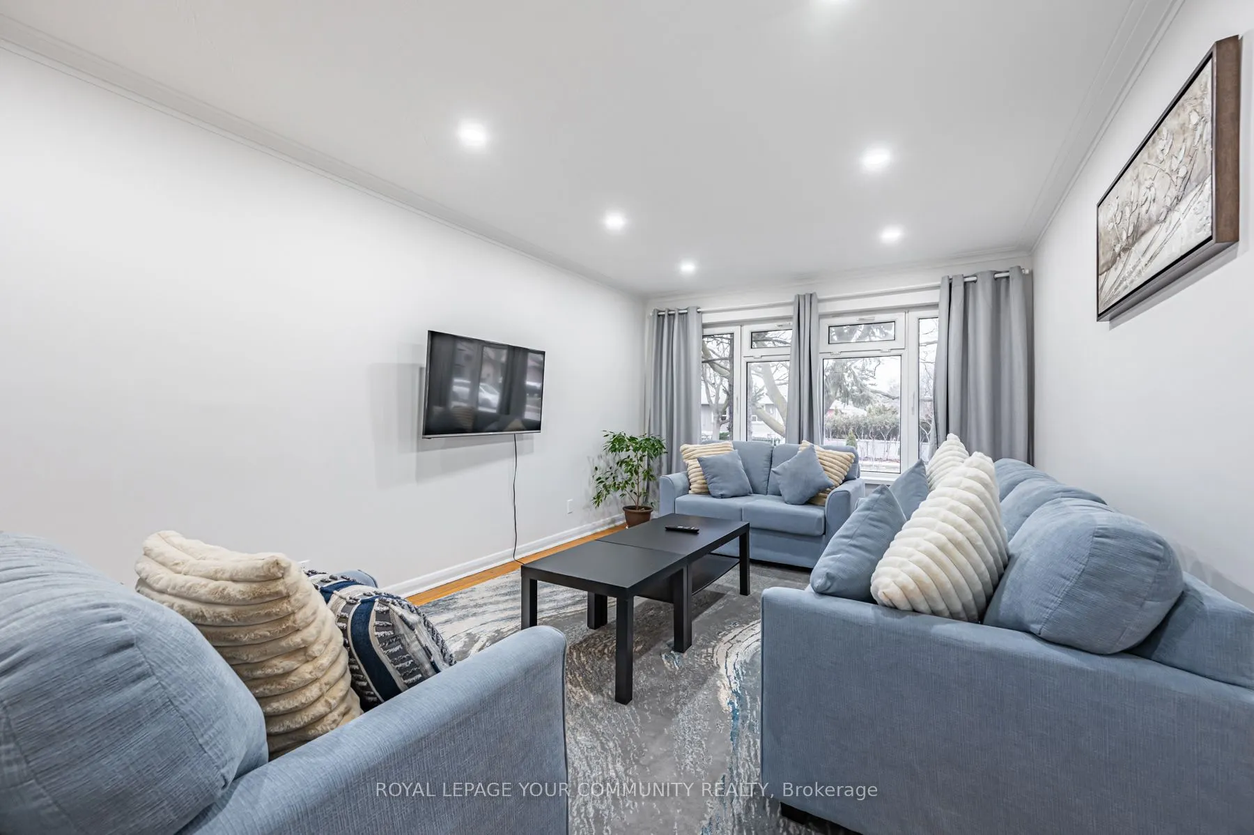 20 Littlewood Crescent, #Main