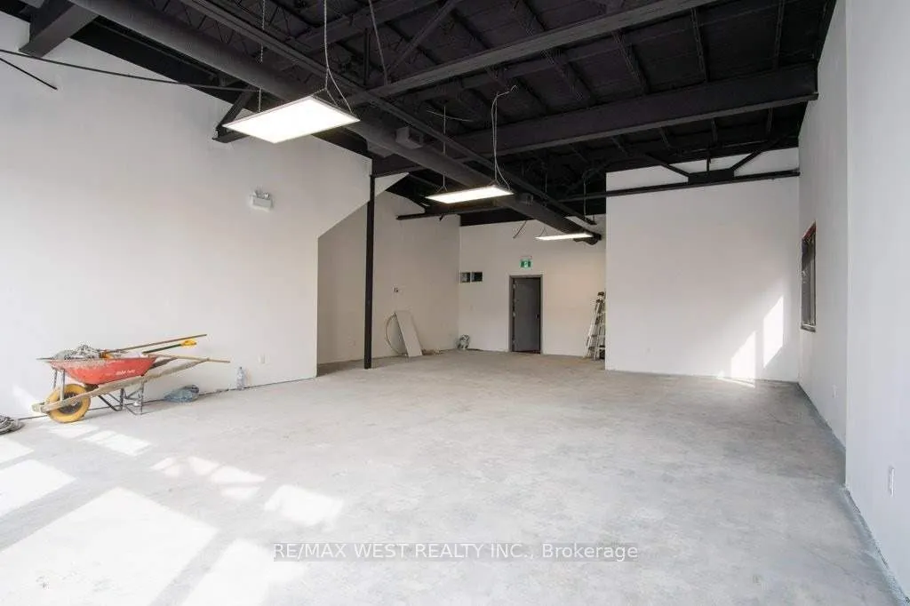 1340 The Queensway Avenue, #1
