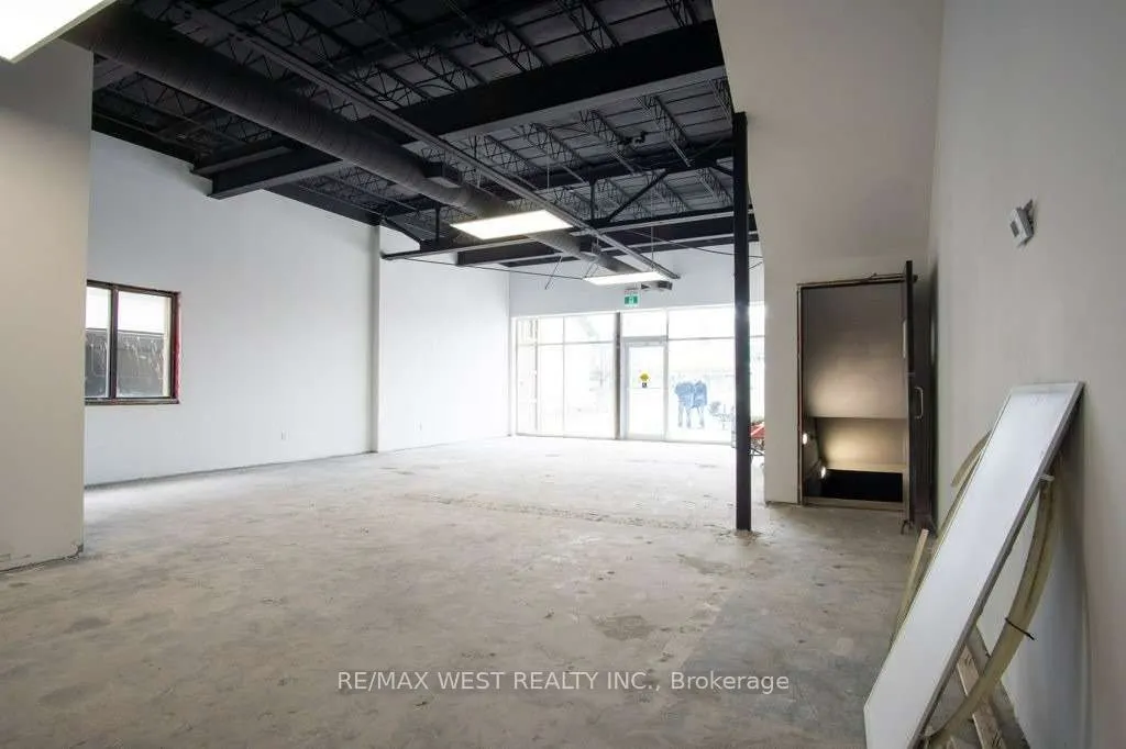 1340 The Queensway Avenue, #1