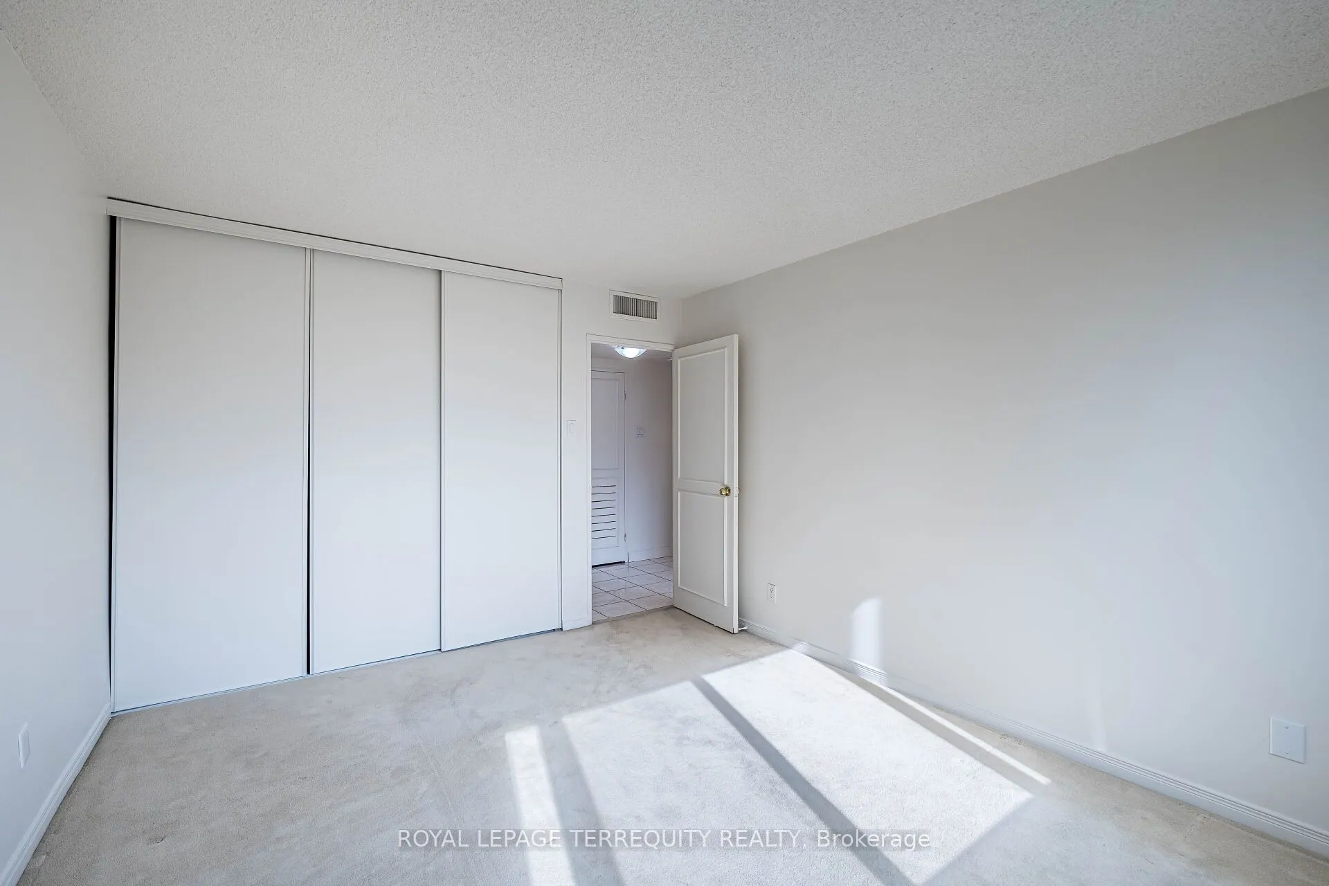 1333 Bloor Street, #211