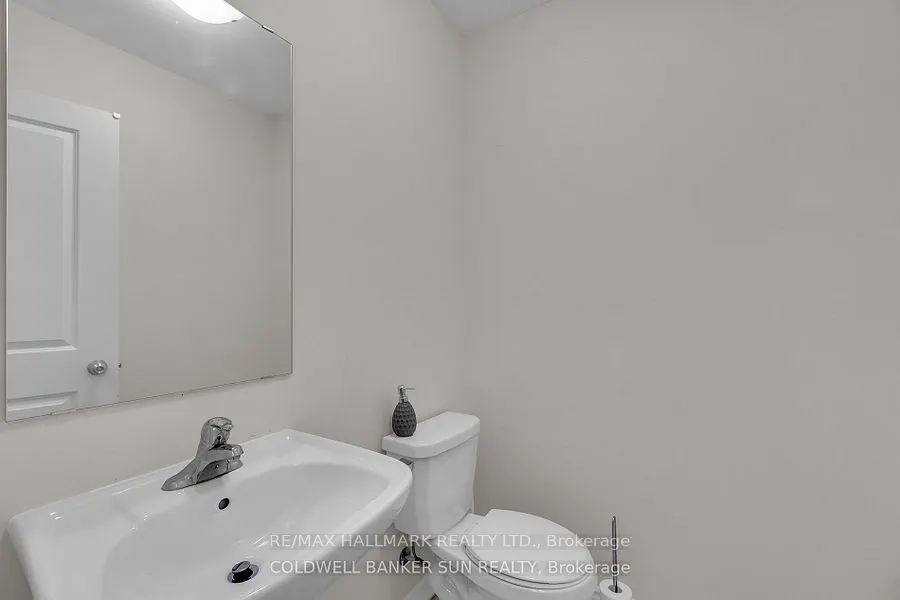 42 Donald Ficht Crescent
