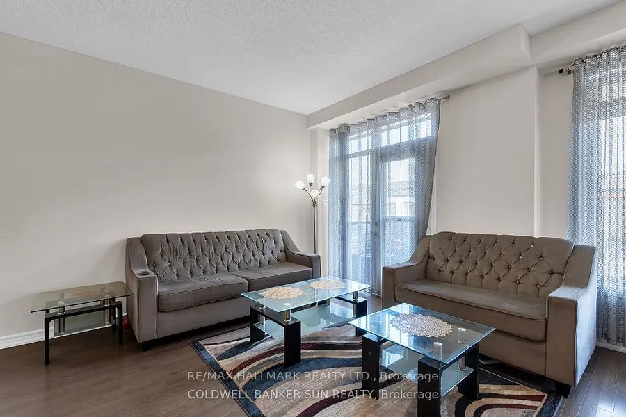 42 Donald Ficht Crescent