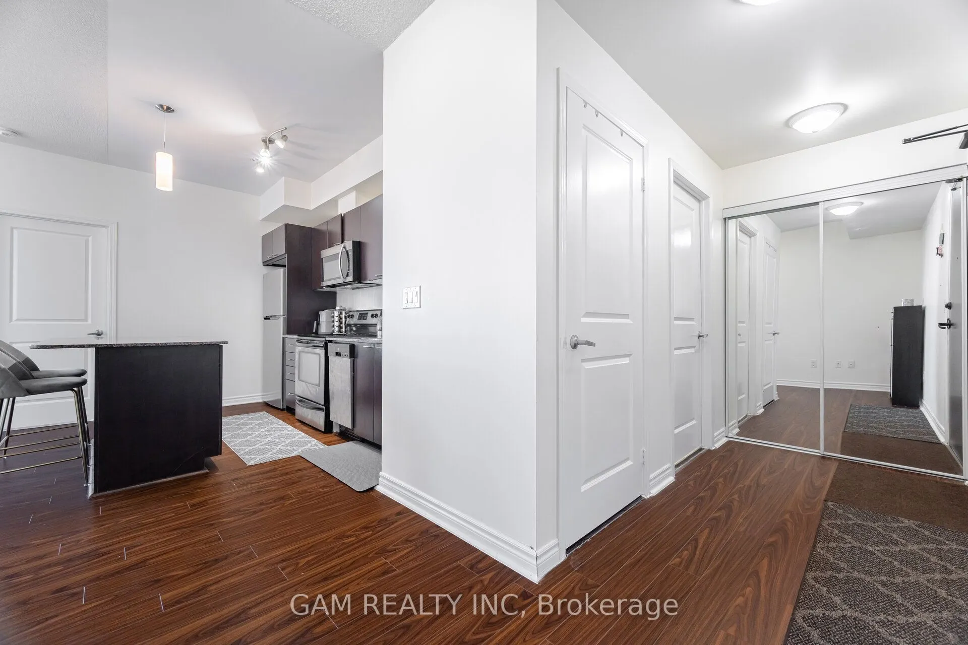 385 Prince Of Wales Drive, #1102
