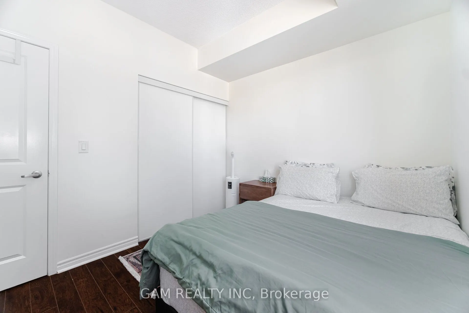 385 Prince Of Wales Drive, #1102