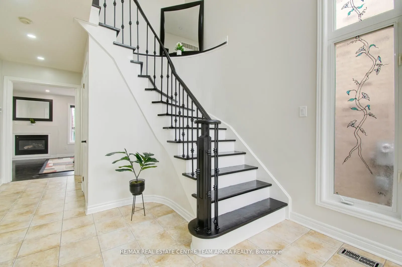 25 Sweet Briar Lane