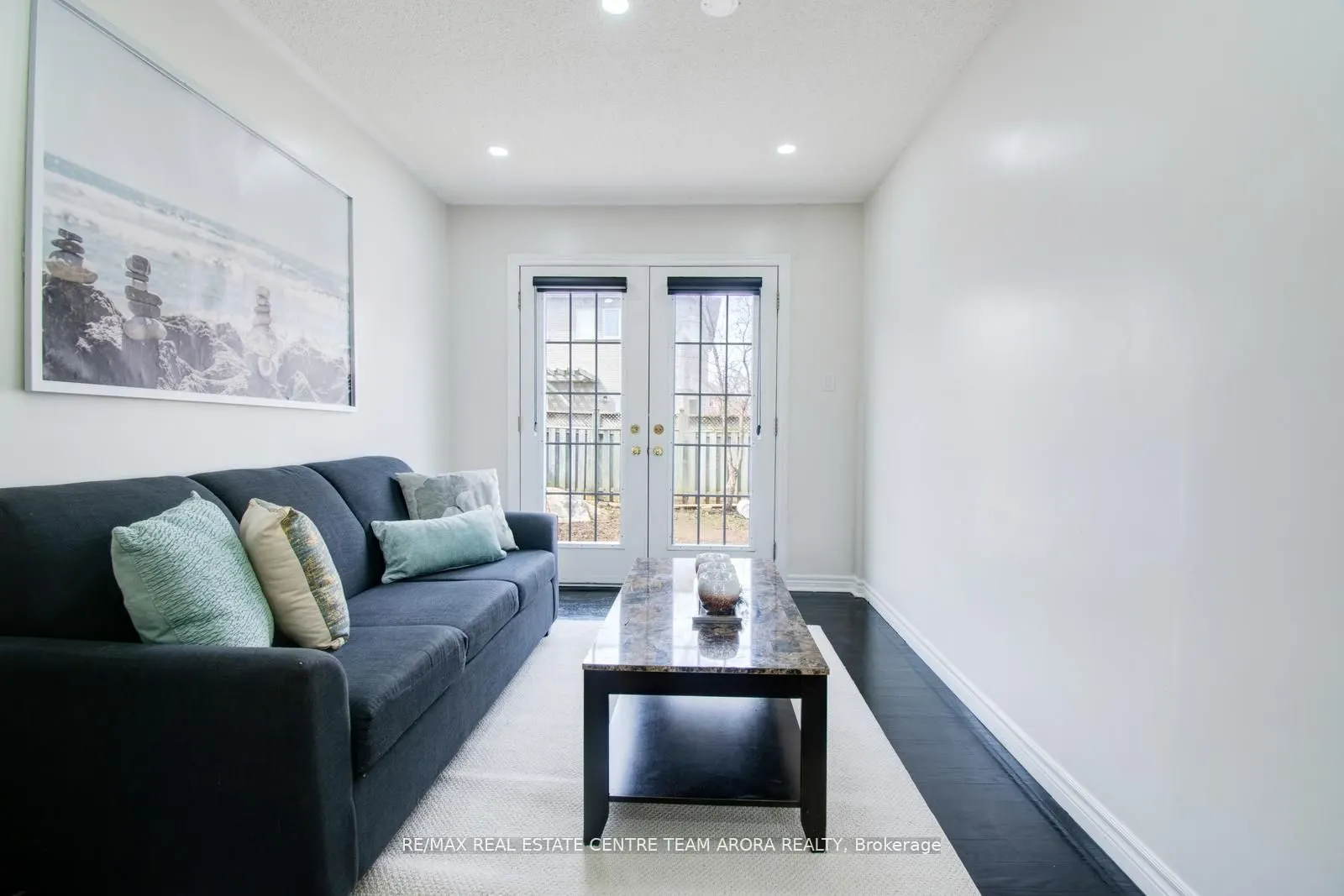 25 Sweet Briar Lane