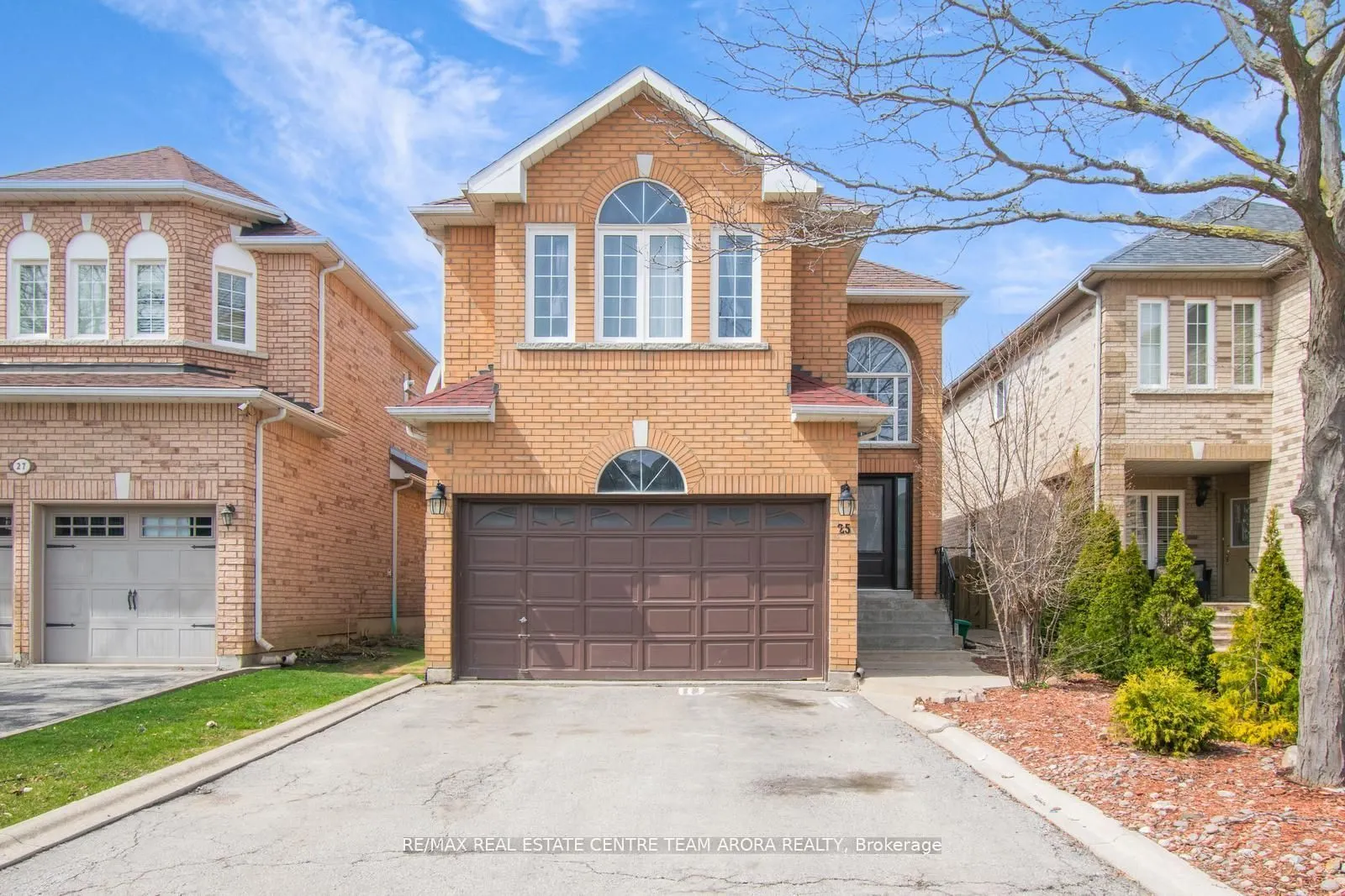 25 Sweet Briar Lane