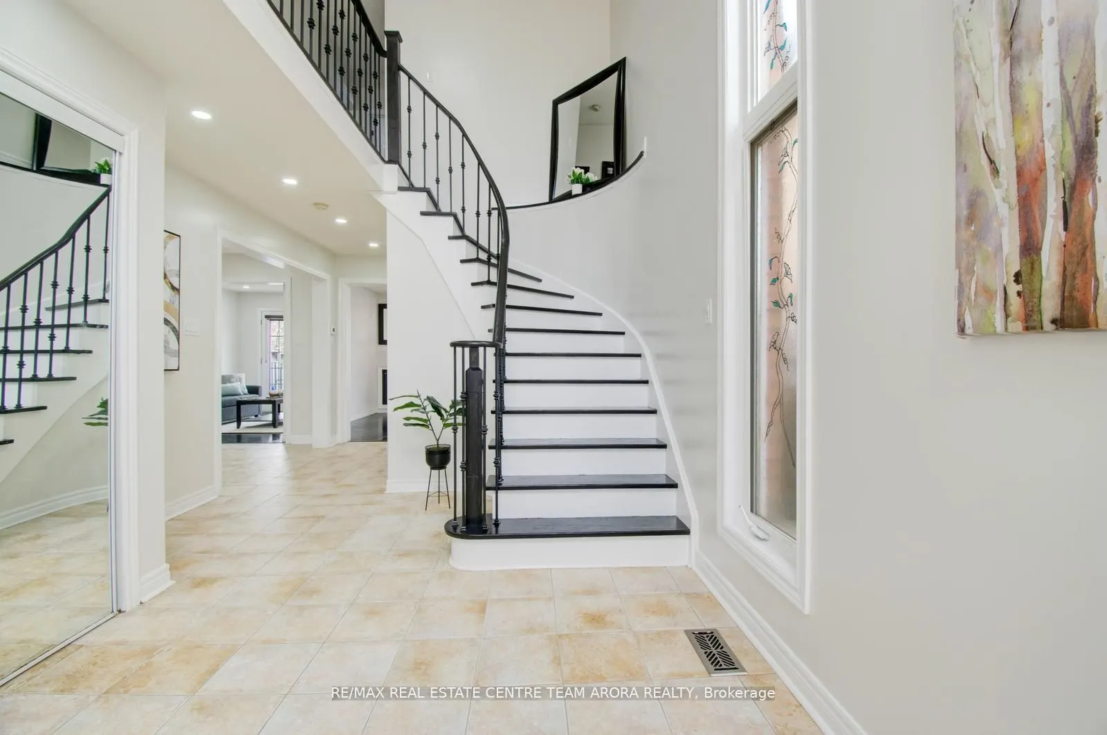 25 Sweet Briar Lane