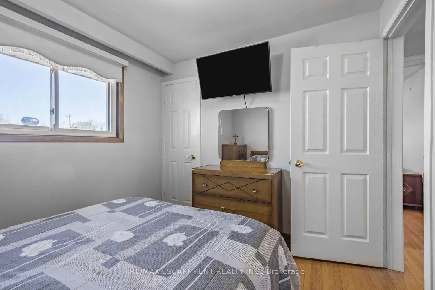 1227 Alexandra Avenue