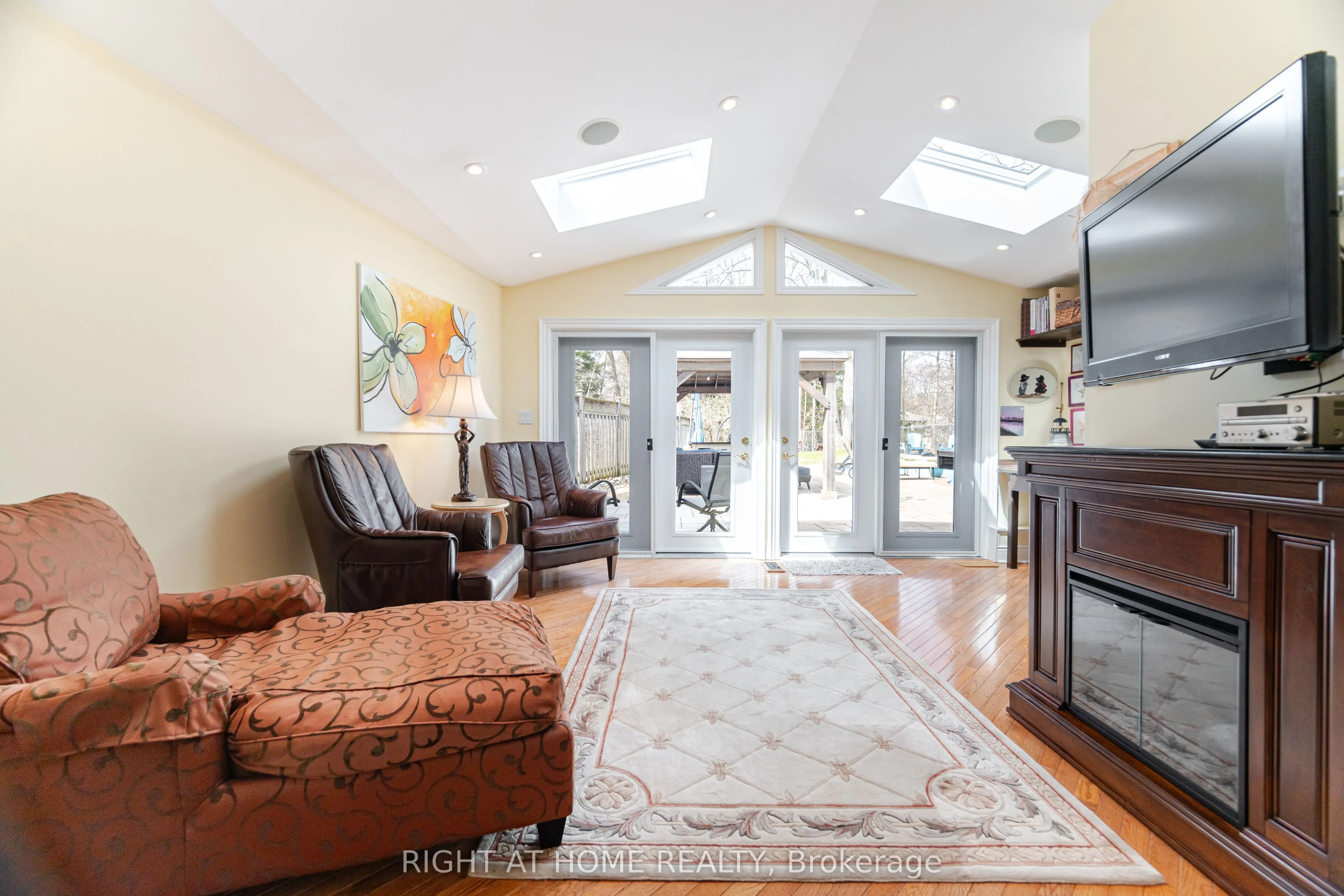 1117 Springhill Drive