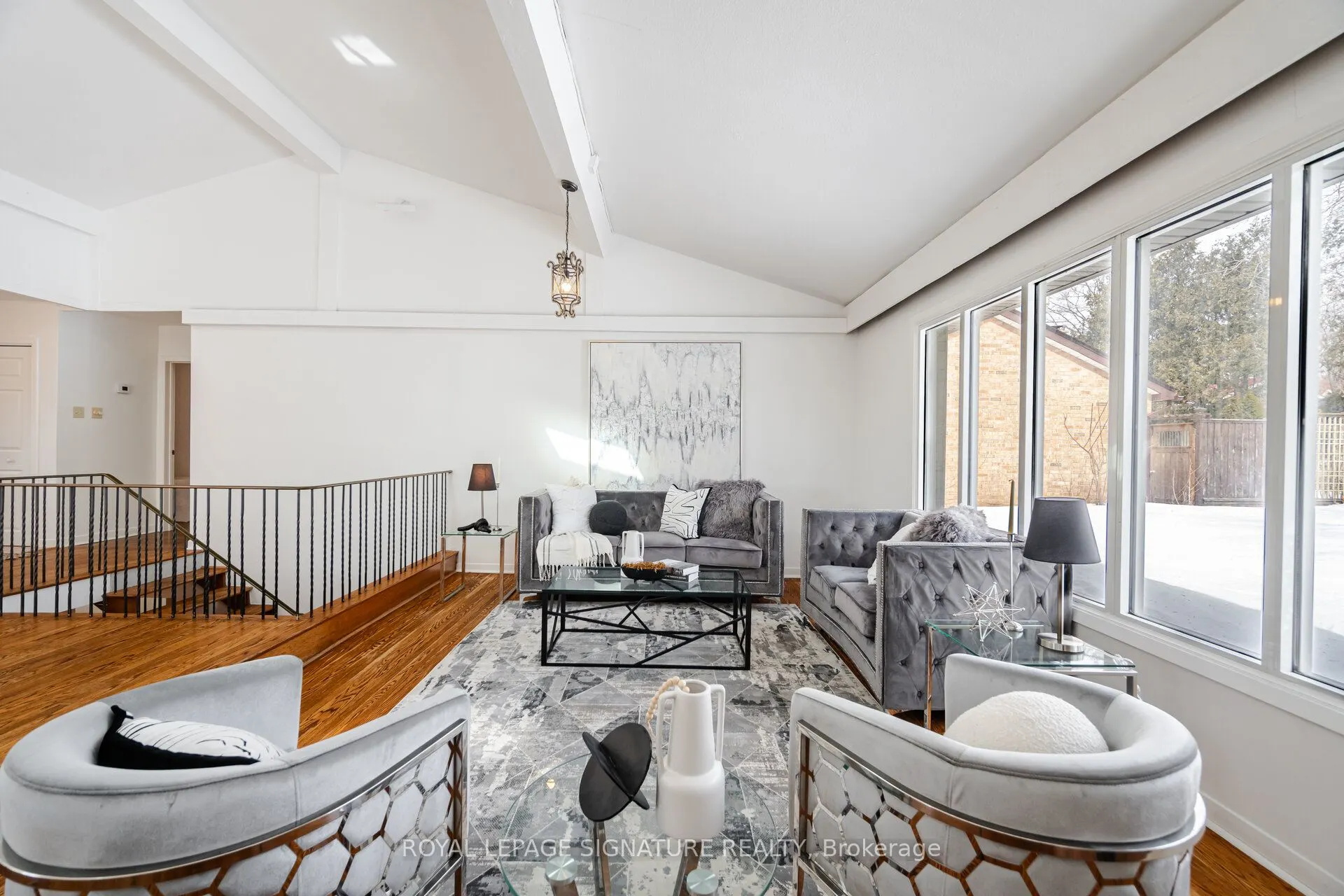 2557 Mindemoya Road