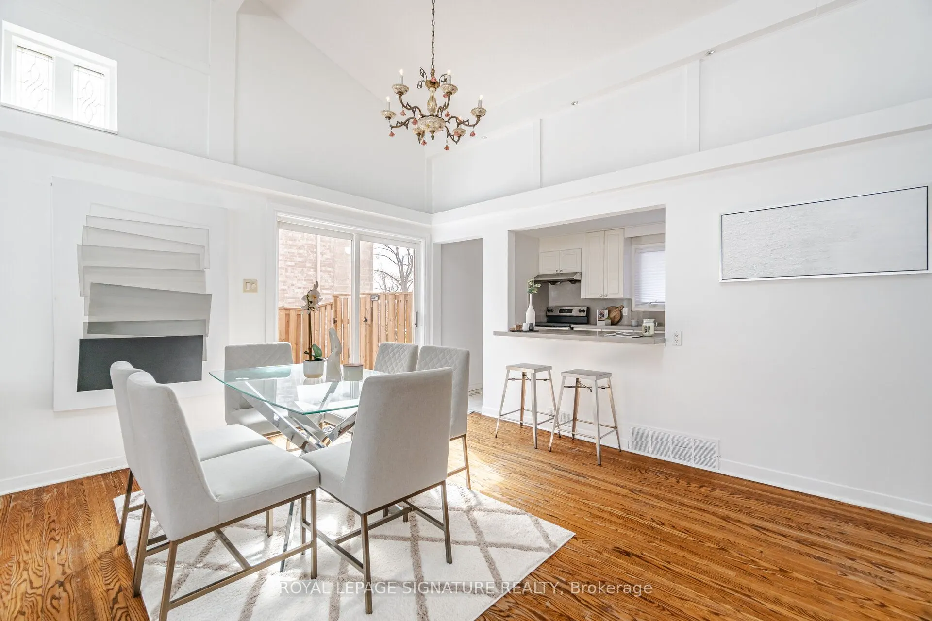2557 Mindemoya Road