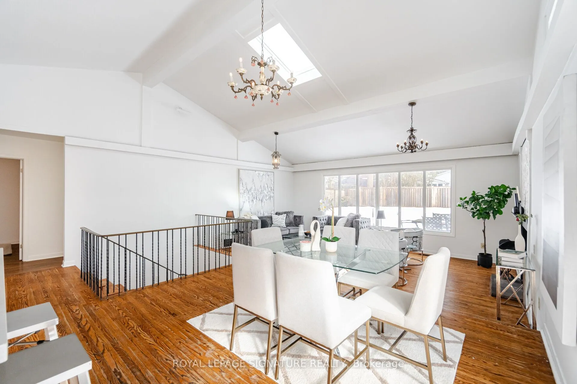 2557 Mindemoya Road