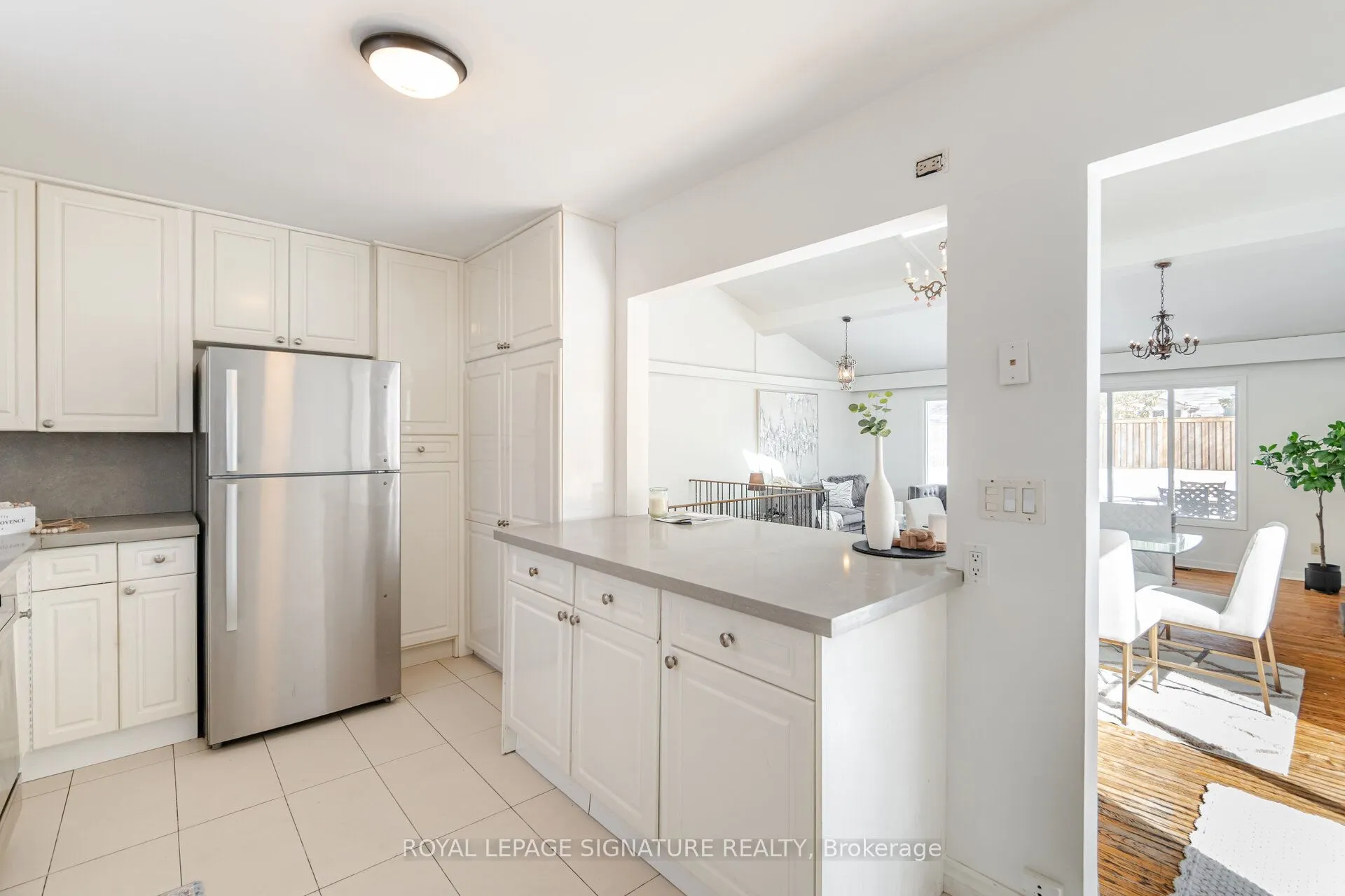 2557 Mindemoya Road