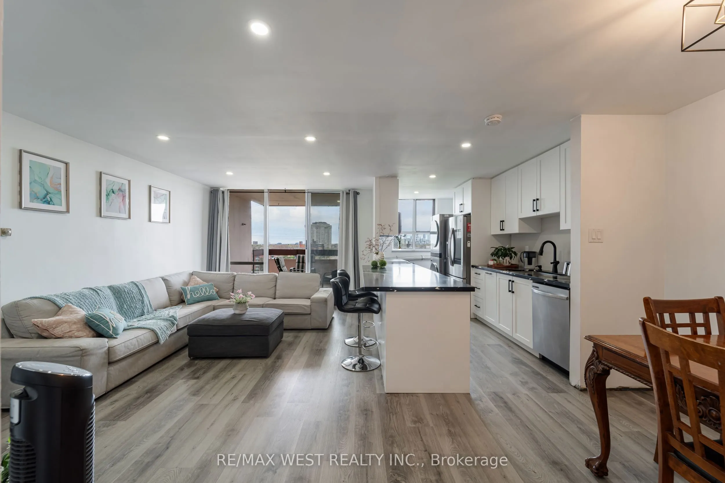 1615 Bloor Street, #1001