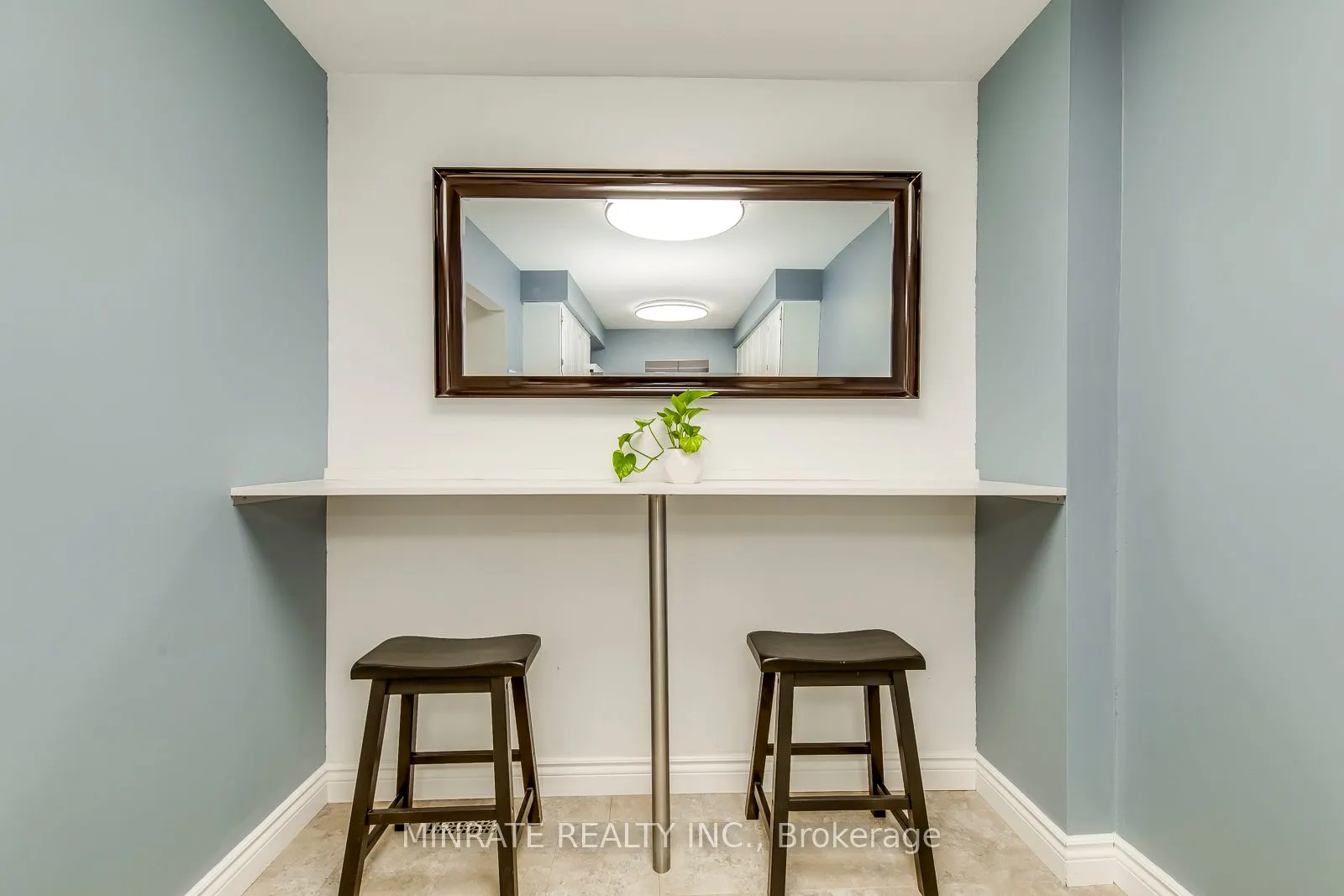 1548 Newlands Crescent, #14