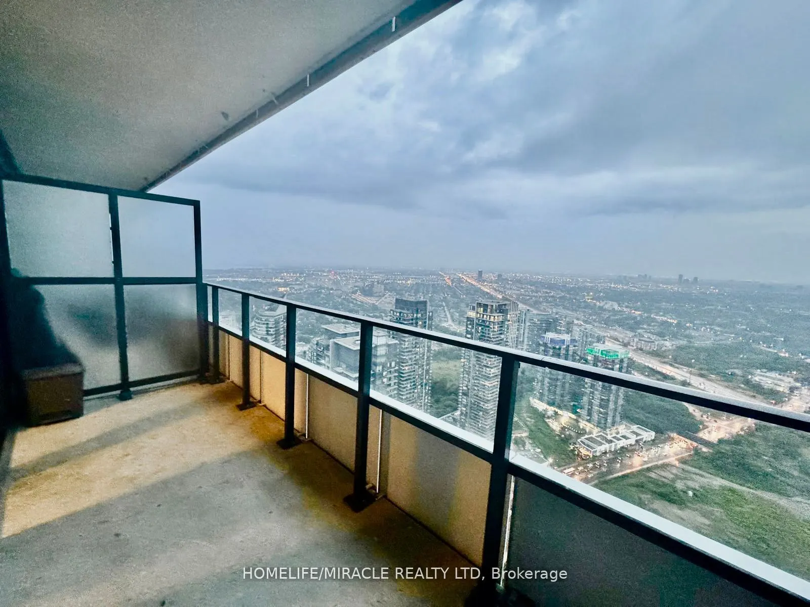 30 Shore Breeze Dr Drive, #5901