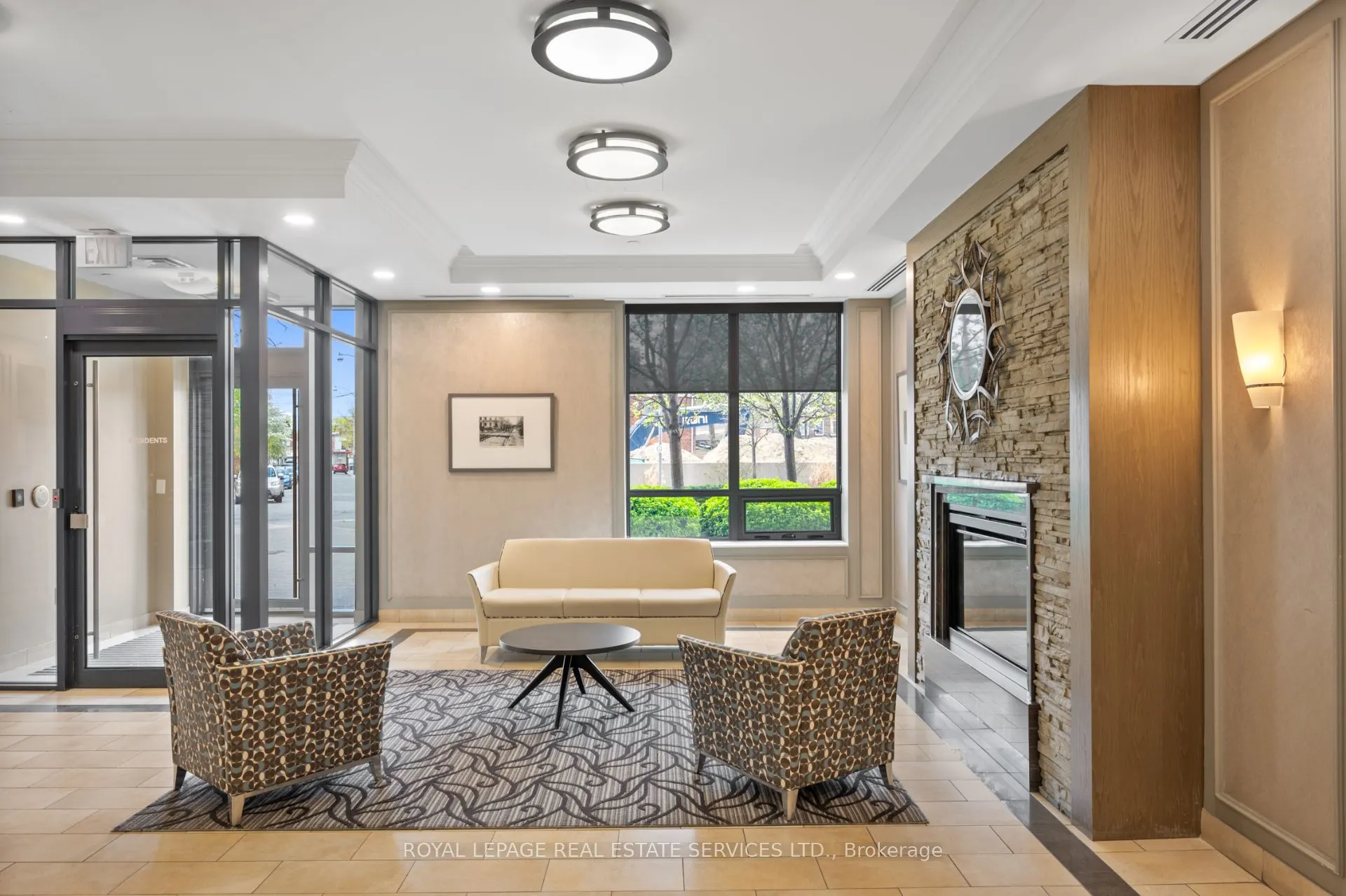61 Heintzman Street, #812
